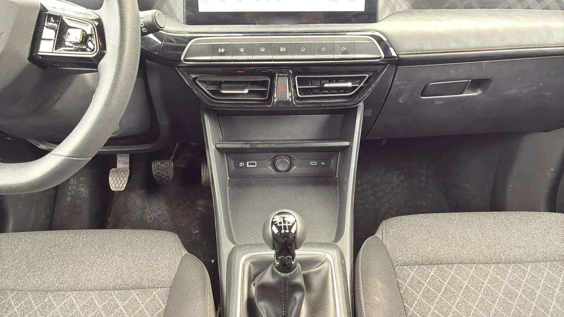 MG MG3 1.5 Standard MY25 - foto 21