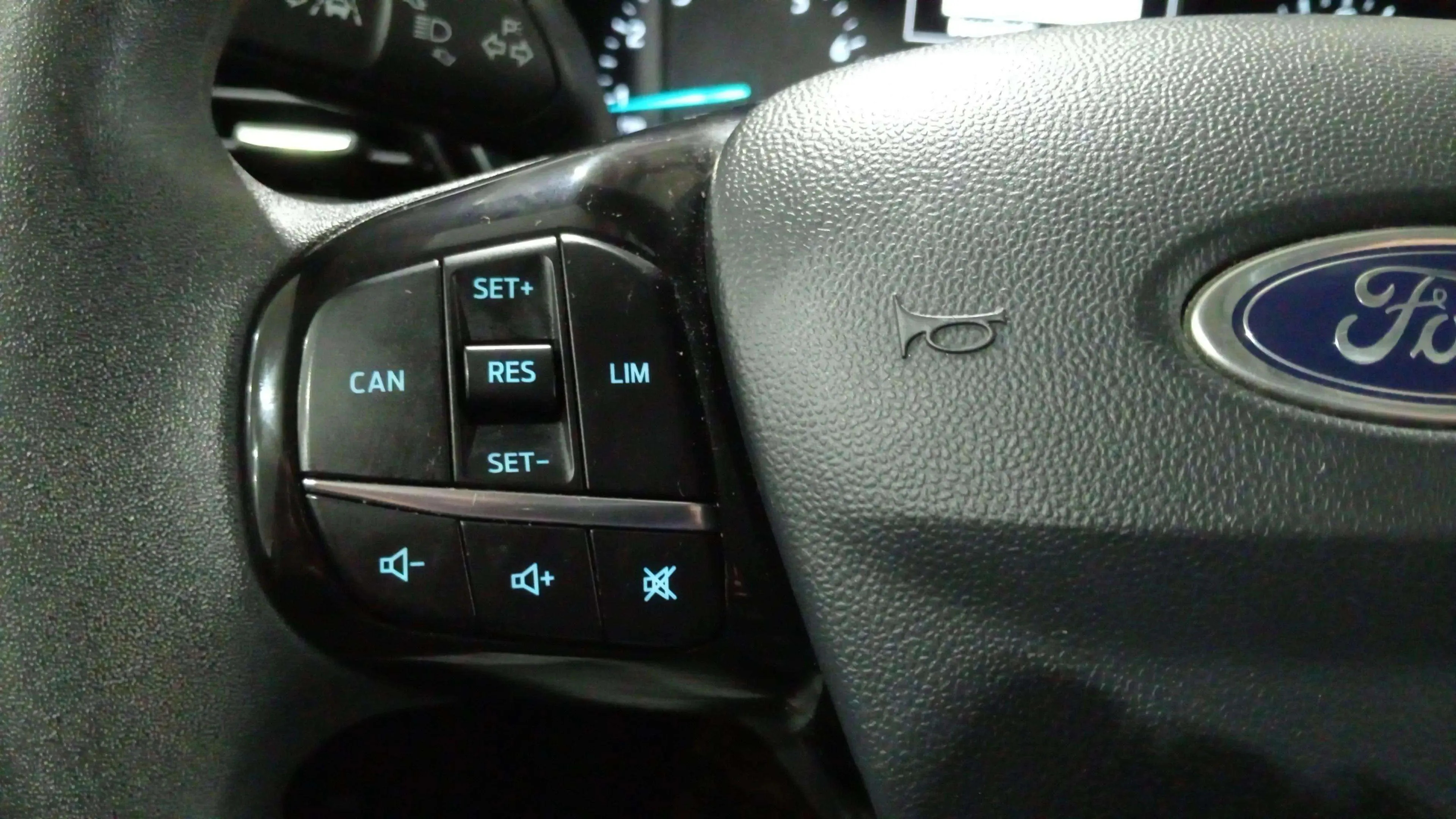Ford Fiesta 1.1 Ti-VCT Trend - foto 9