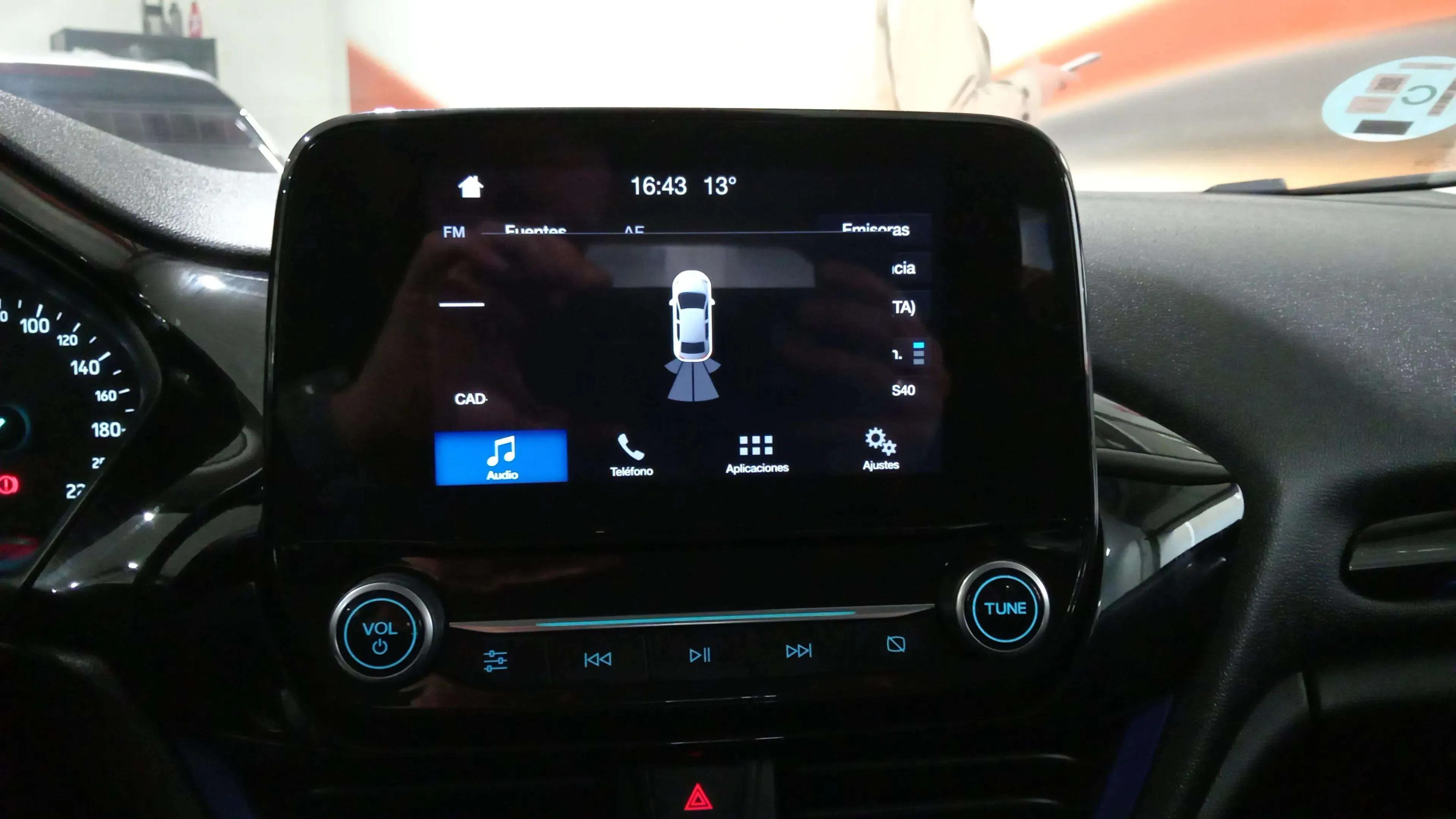 Ford Fiesta 1.1 Ti-VCT Trend - foto 12