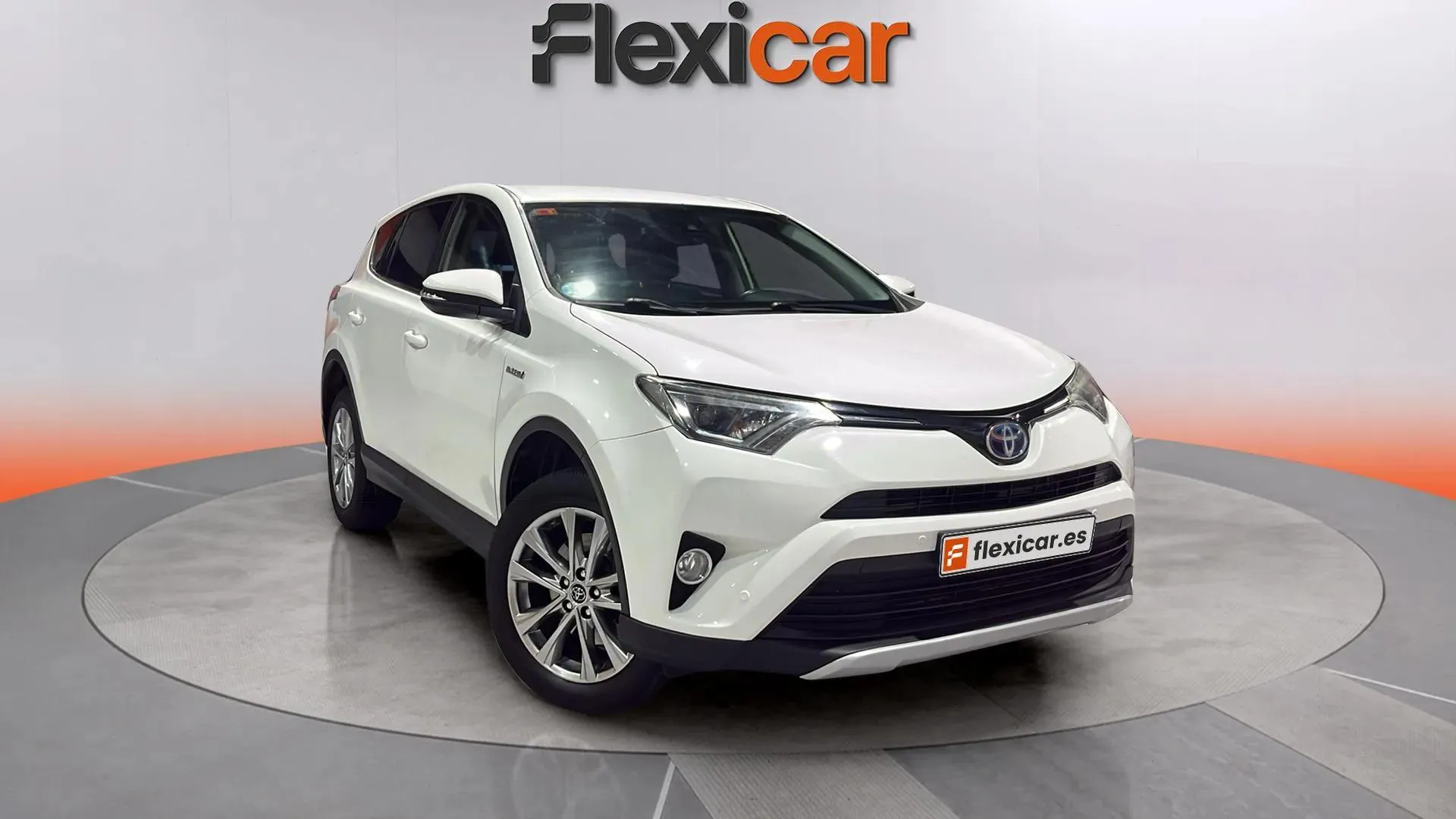 Toyota RAV4 2.5l 220H Advance