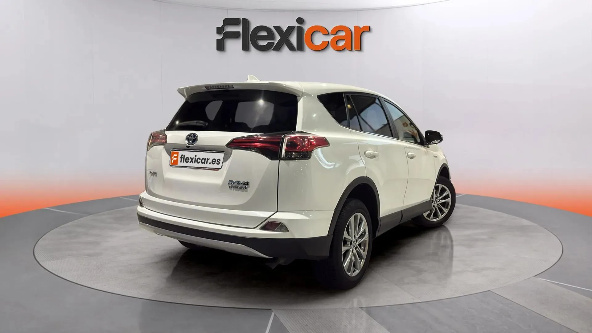Toyota RAV4 2.5l 220H Advance - foto 8