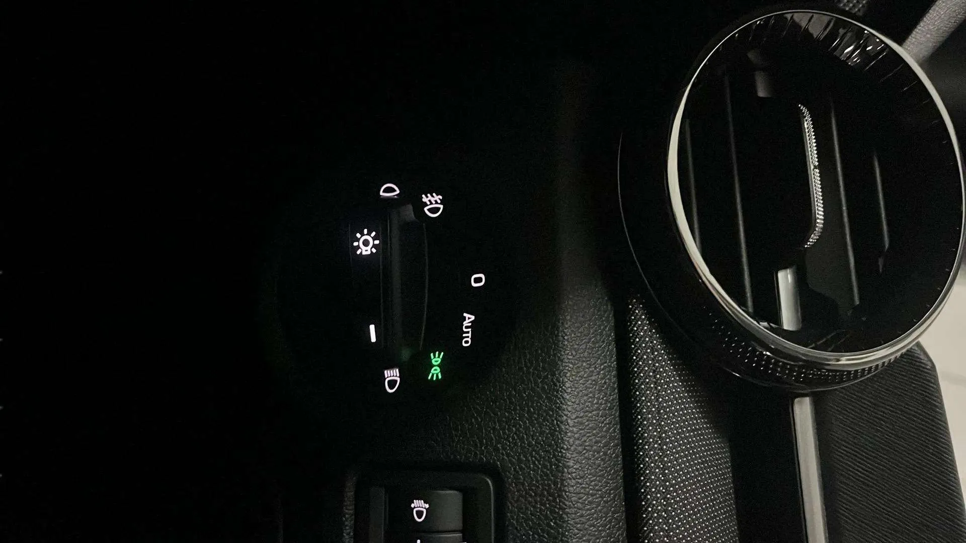 Škoda Fabia 1.0 TSI Plus - foto 18