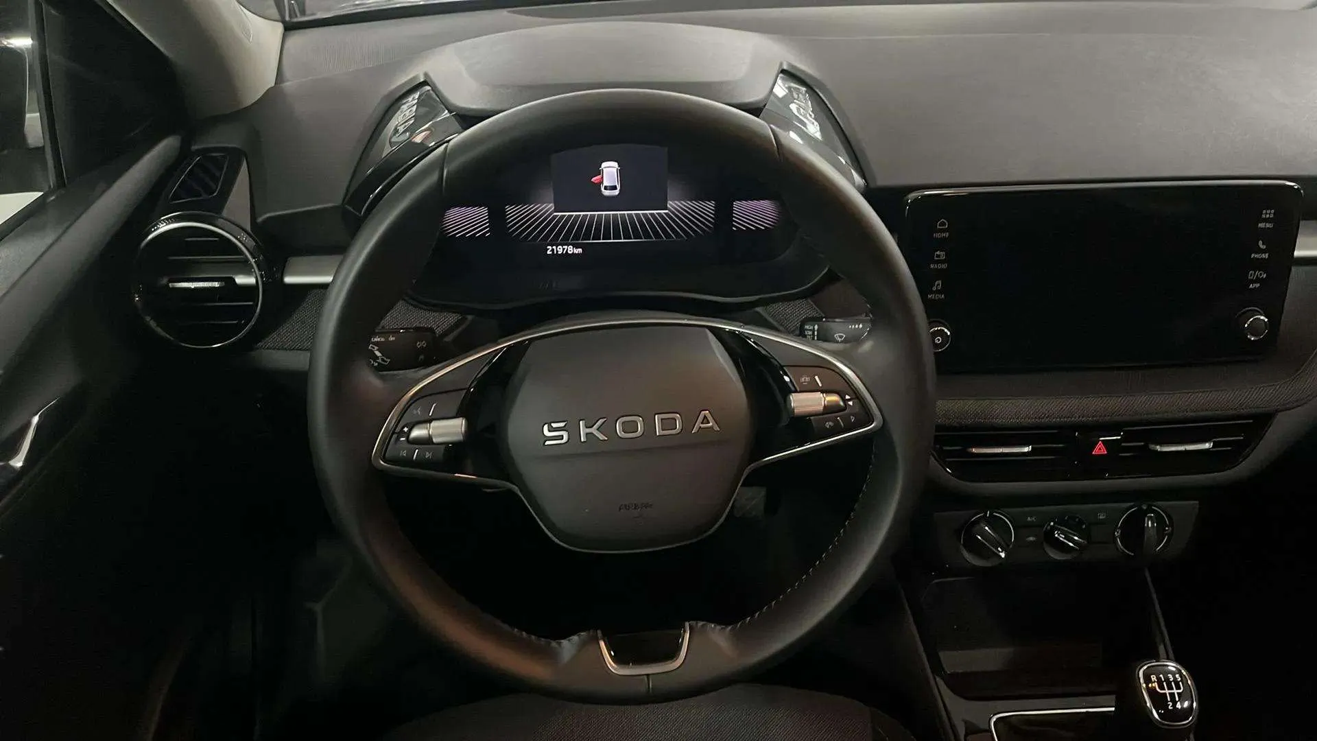 Škoda Fabia 1.0 TSI Plus - foto 11