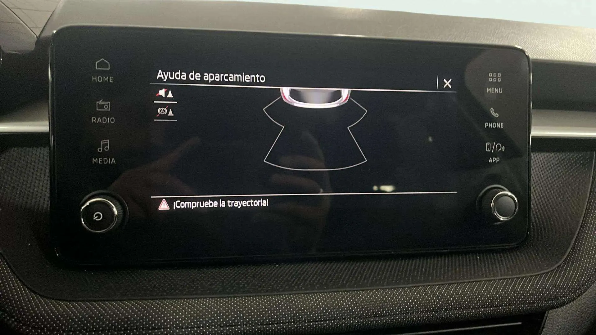 Škoda Fabia 1.0 TSI Plus - foto 16
