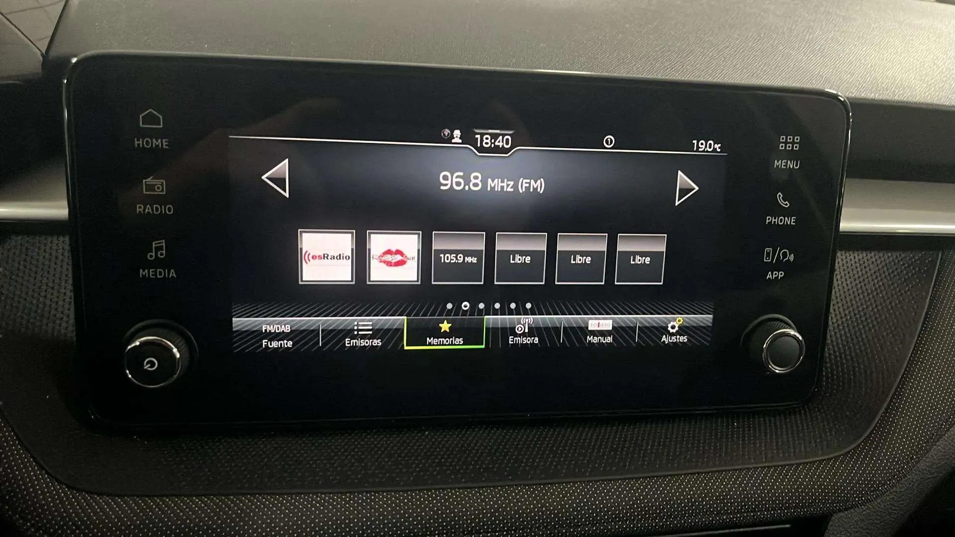 Škoda Fabia 1.0 TSI Plus - foto 15