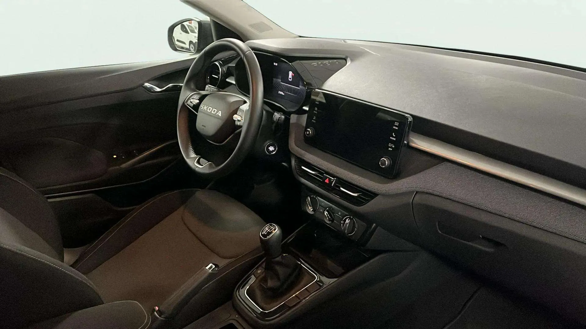Škoda Fabia 1.0 TSI Plus - foto 9