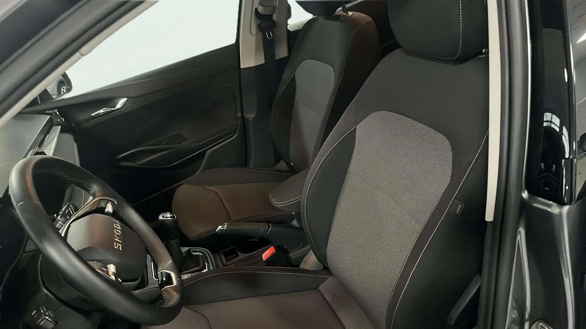 Škoda Fabia 1.0 TSI Plus - foto 20