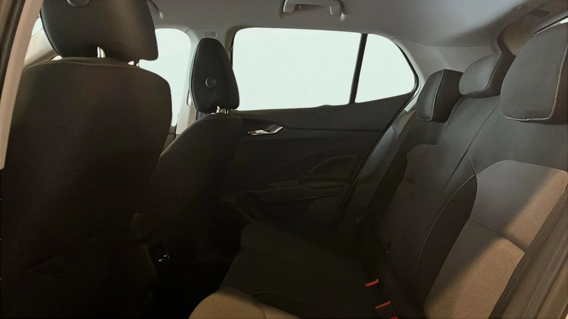 Škoda Fabia 1.0 TSI Selection - foto 21
