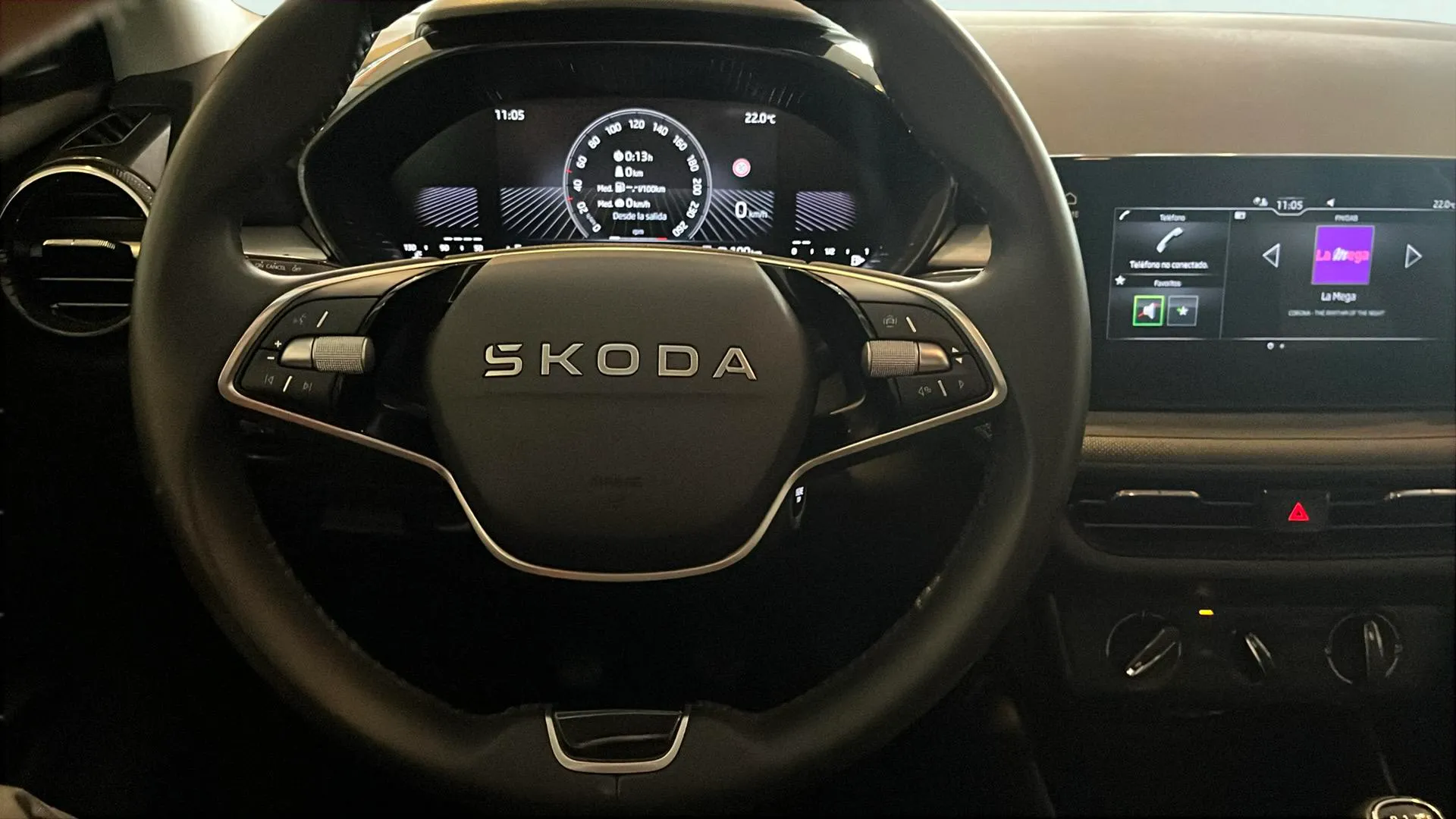 Škoda Fabia 1.0 TSI Selection - foto 17