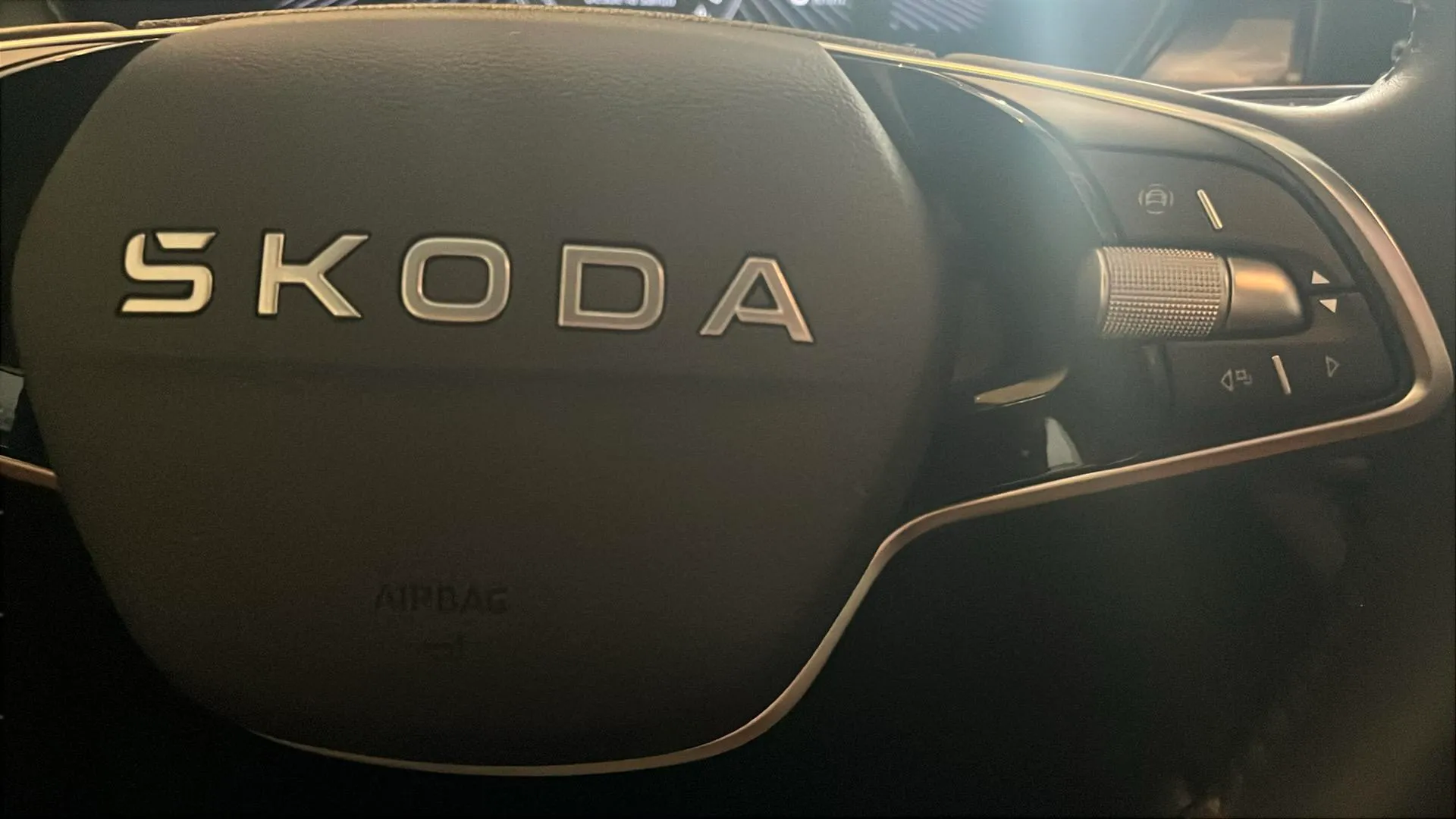 Škoda Fabia 1.0 TSI Selection - foto 13