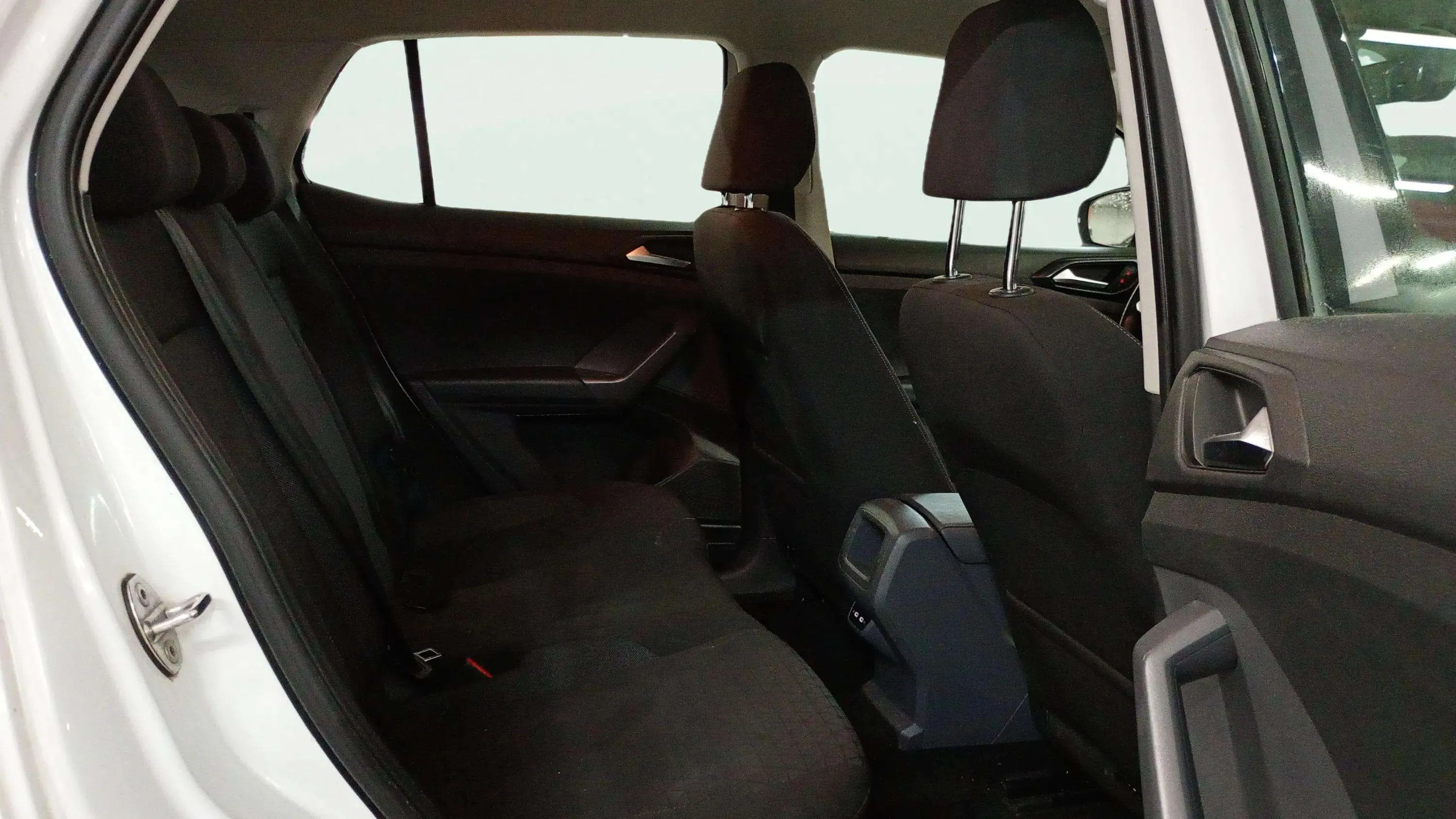 Volkswagen T-Cross Advance 1.0 TSI DSG - foto 14