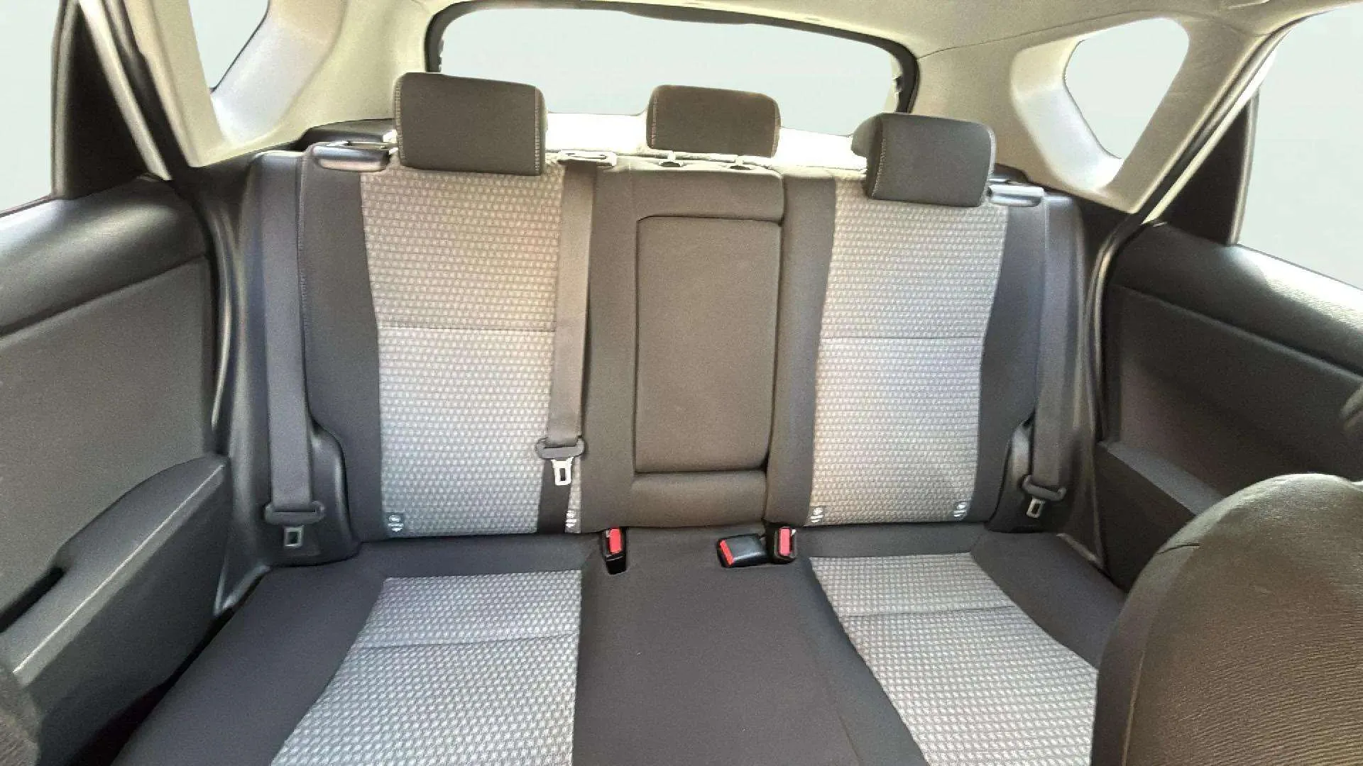 Toyota Auris 1.8 140H Hybrid Active - foto 18