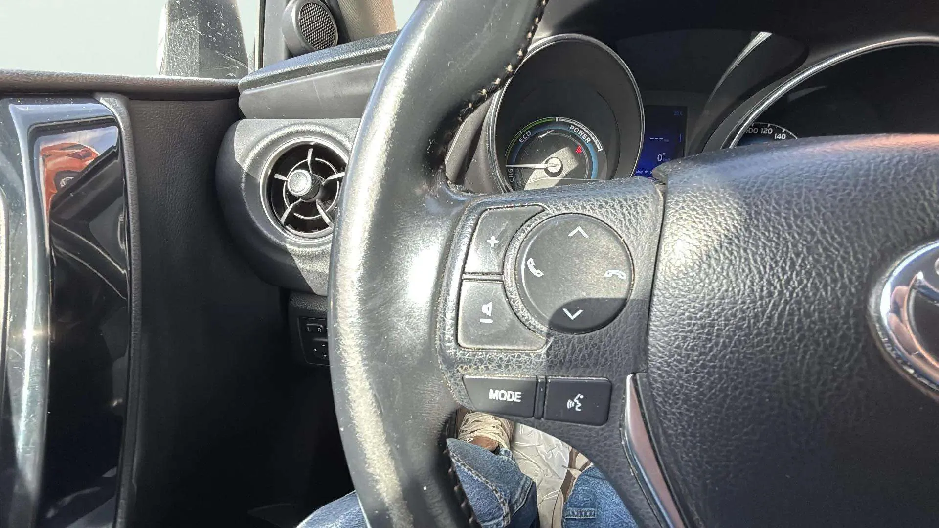 Toyota Auris 1.8 140H Hybrid Active - foto 21