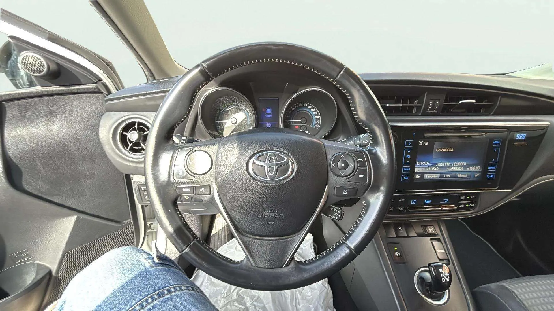 Toyota Auris 1.8 140H Hybrid Active - foto 16