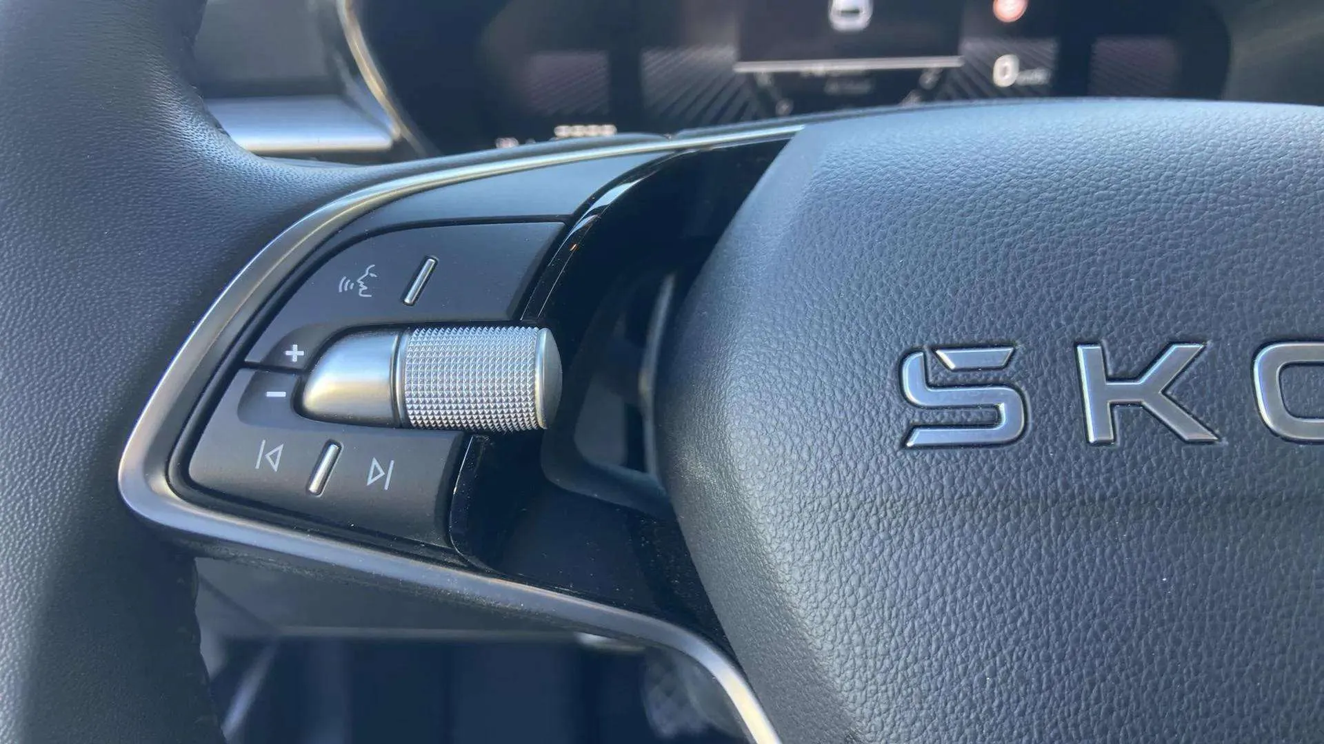 Škoda Fabia 1.0 MPI Selection - foto 14