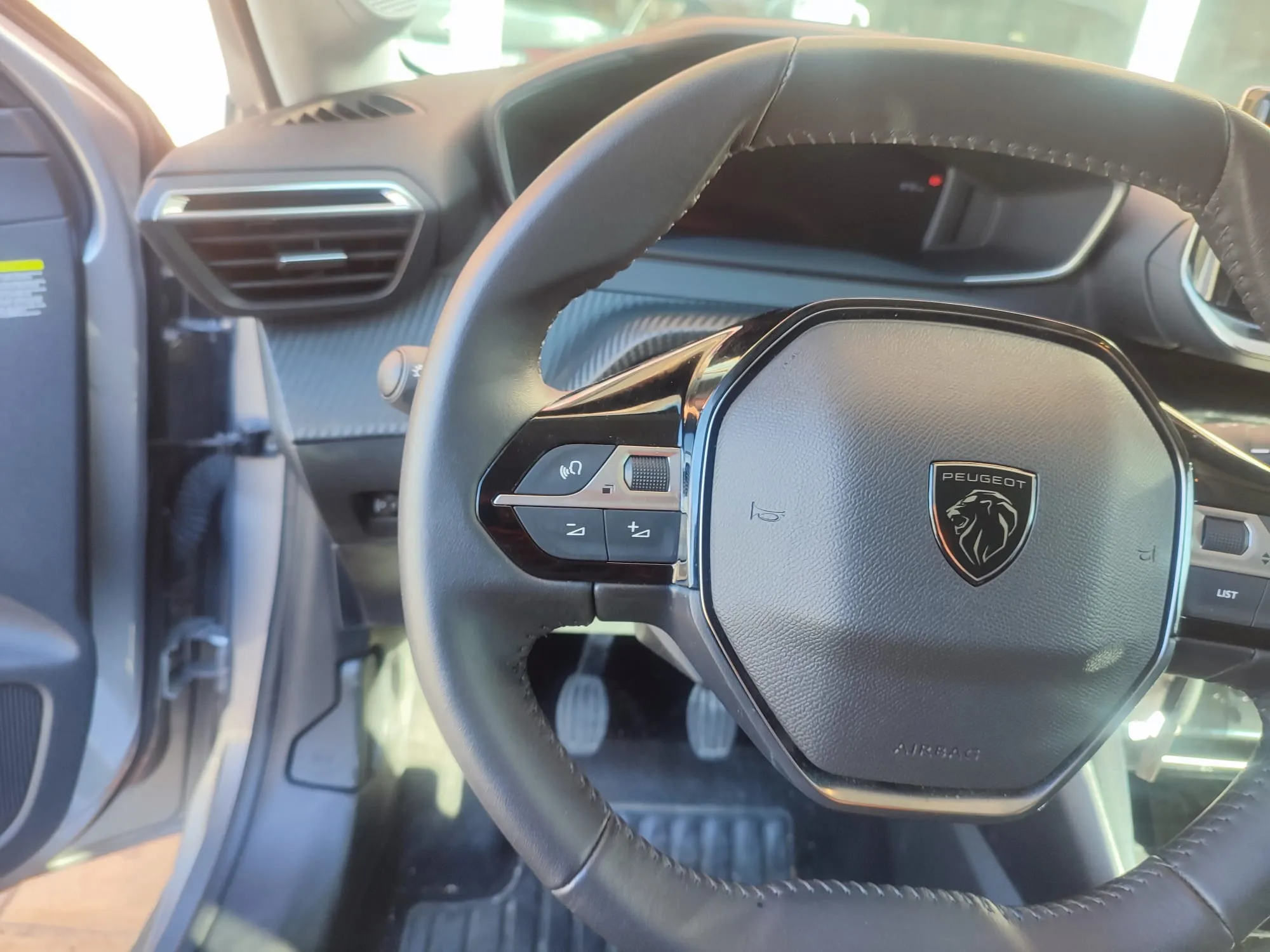 Peugeot 208 Allure Gasolina 100 - foto 16