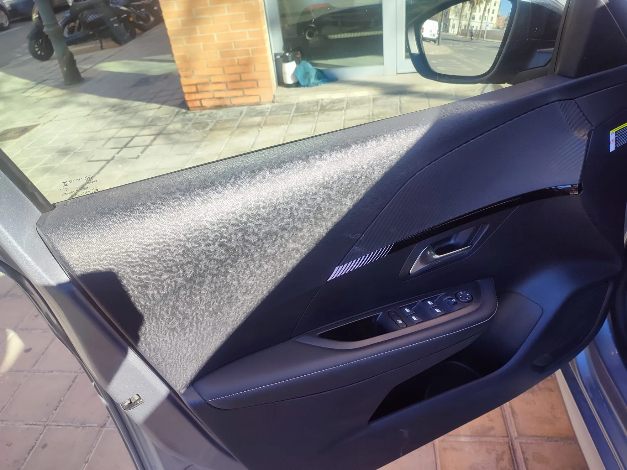 Peugeot 208 Allure Gasolina 100 - foto 18