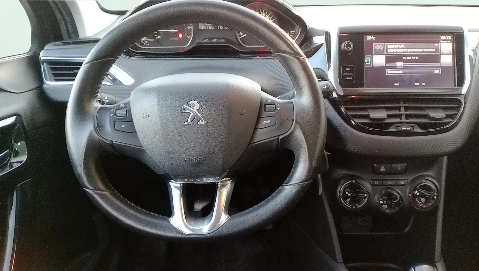 Peugeot 208 Access 1.2L PureTech 82 - foto 7