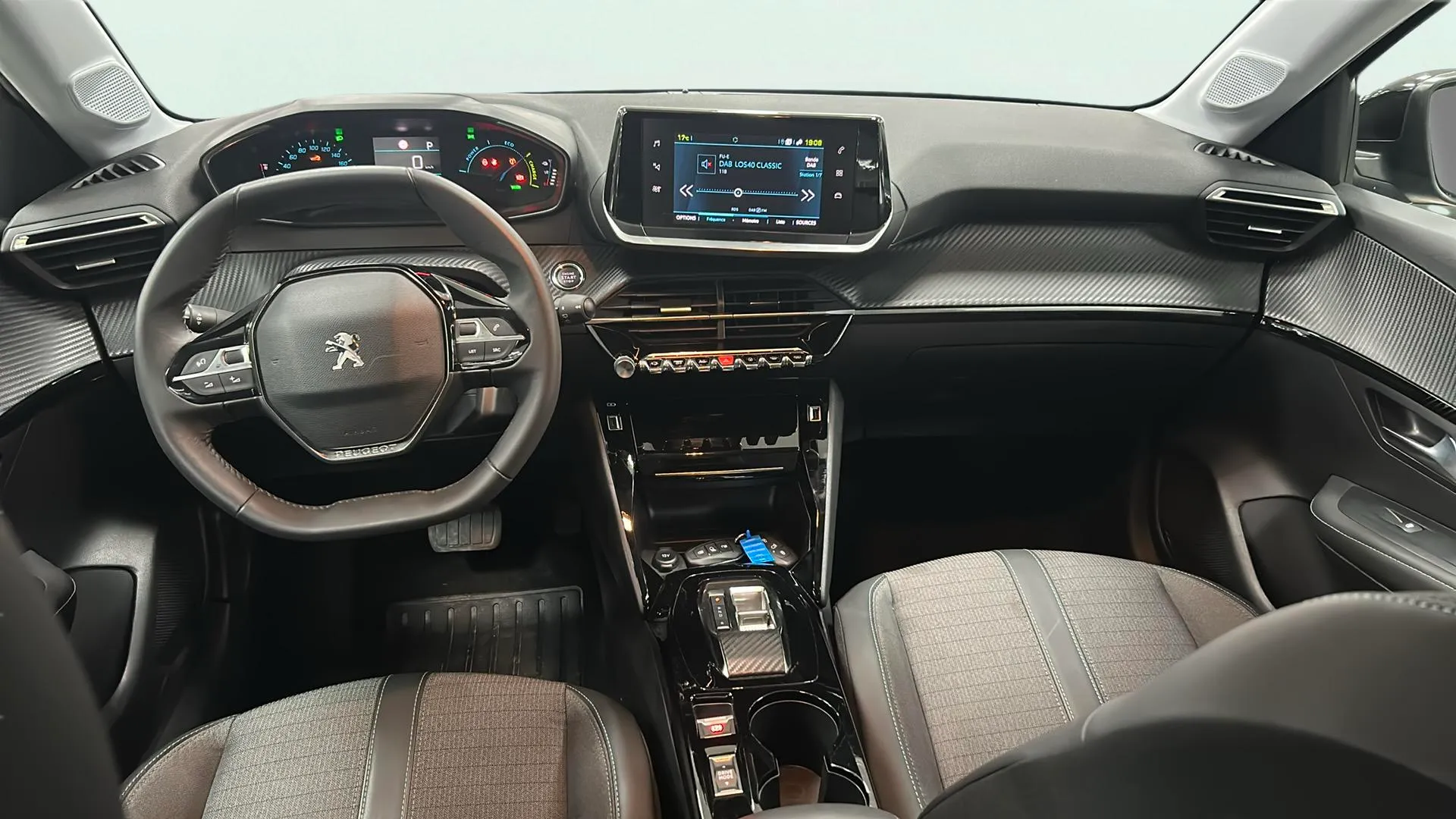 Peugeot 208 Eléctrico Allure - foto 9