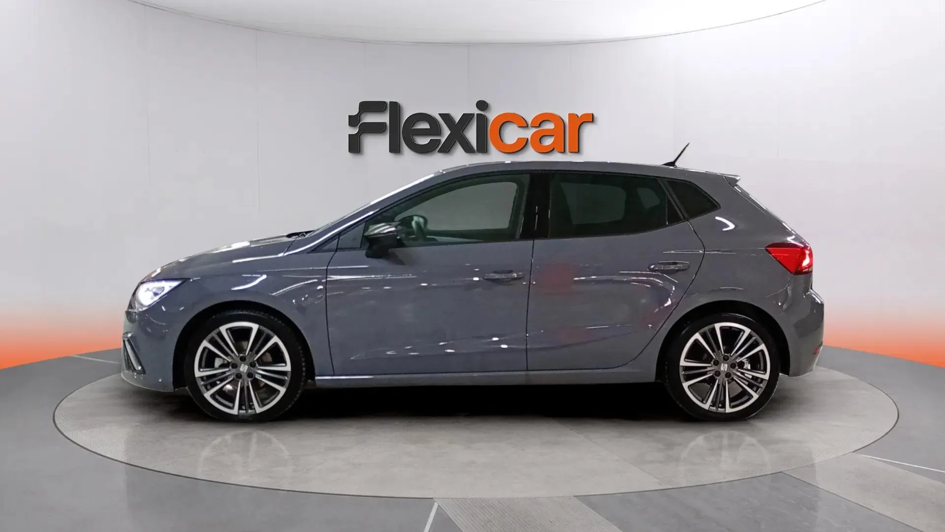 SEAT Ibiza 1.0 TSI DSG FR Salta - foto 7