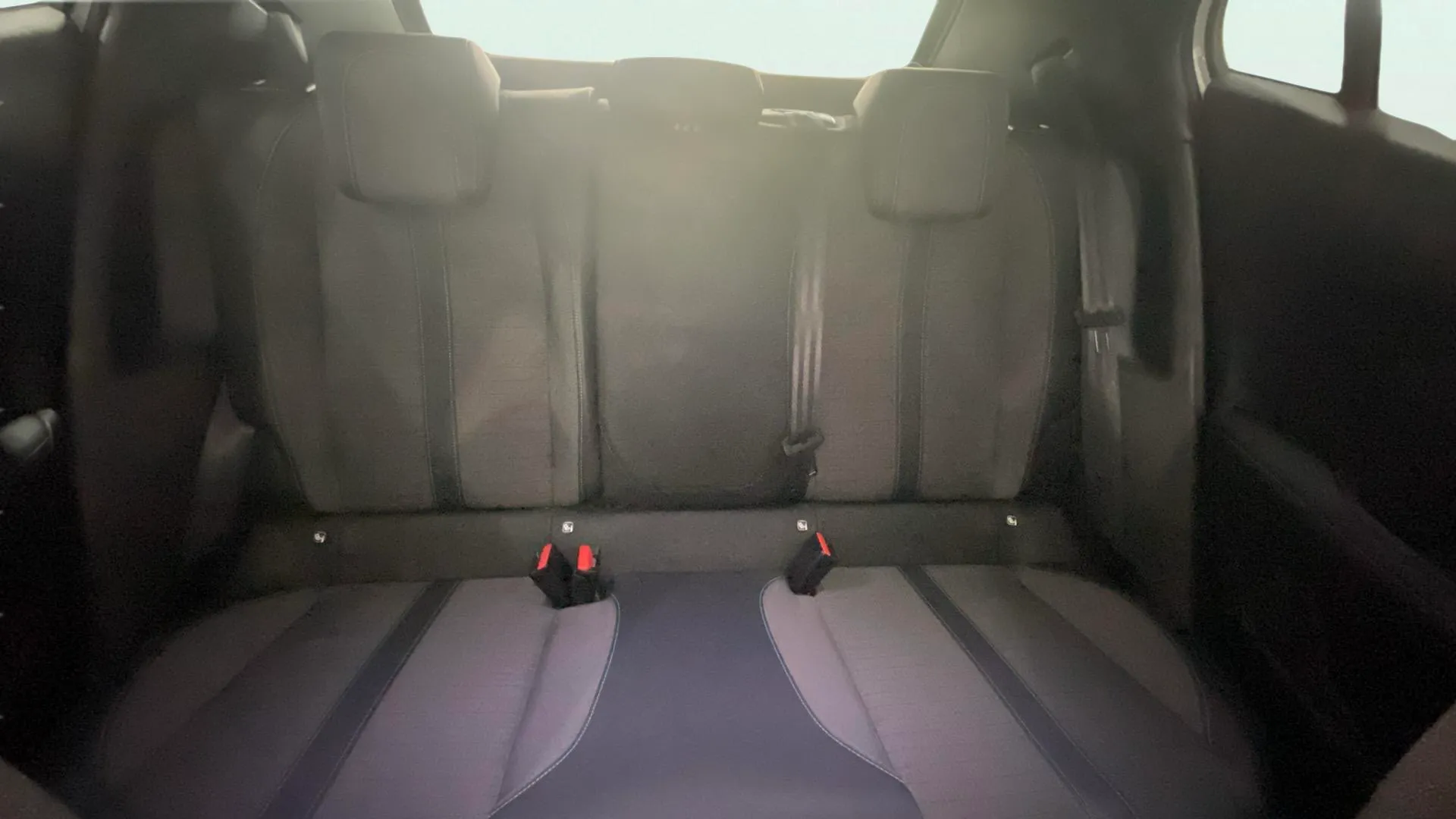 Peugeot 2008 Allure BlueHDi - foto 16
