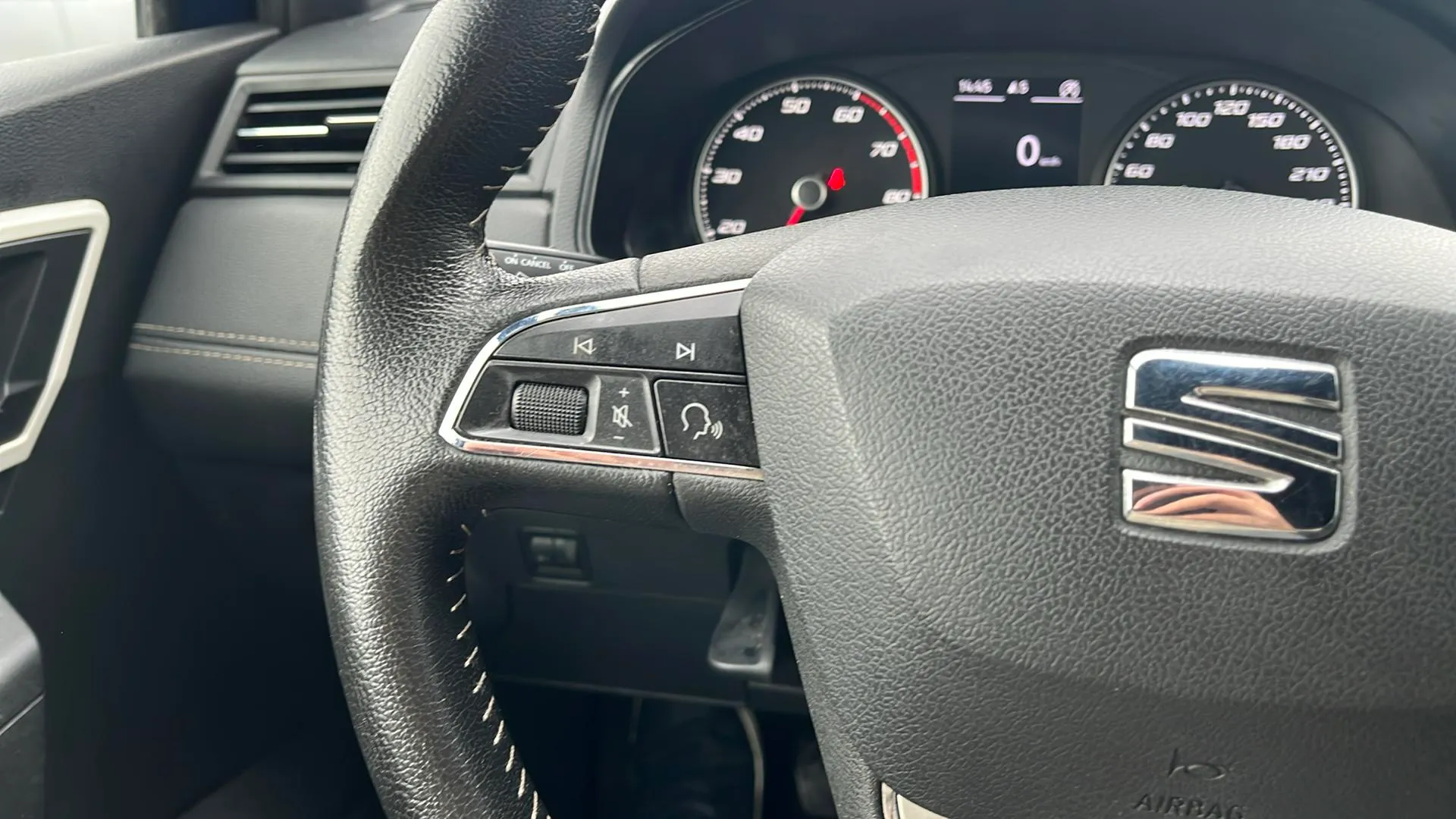 SEAT Ibiza 1.0 MPI Reference - foto 23