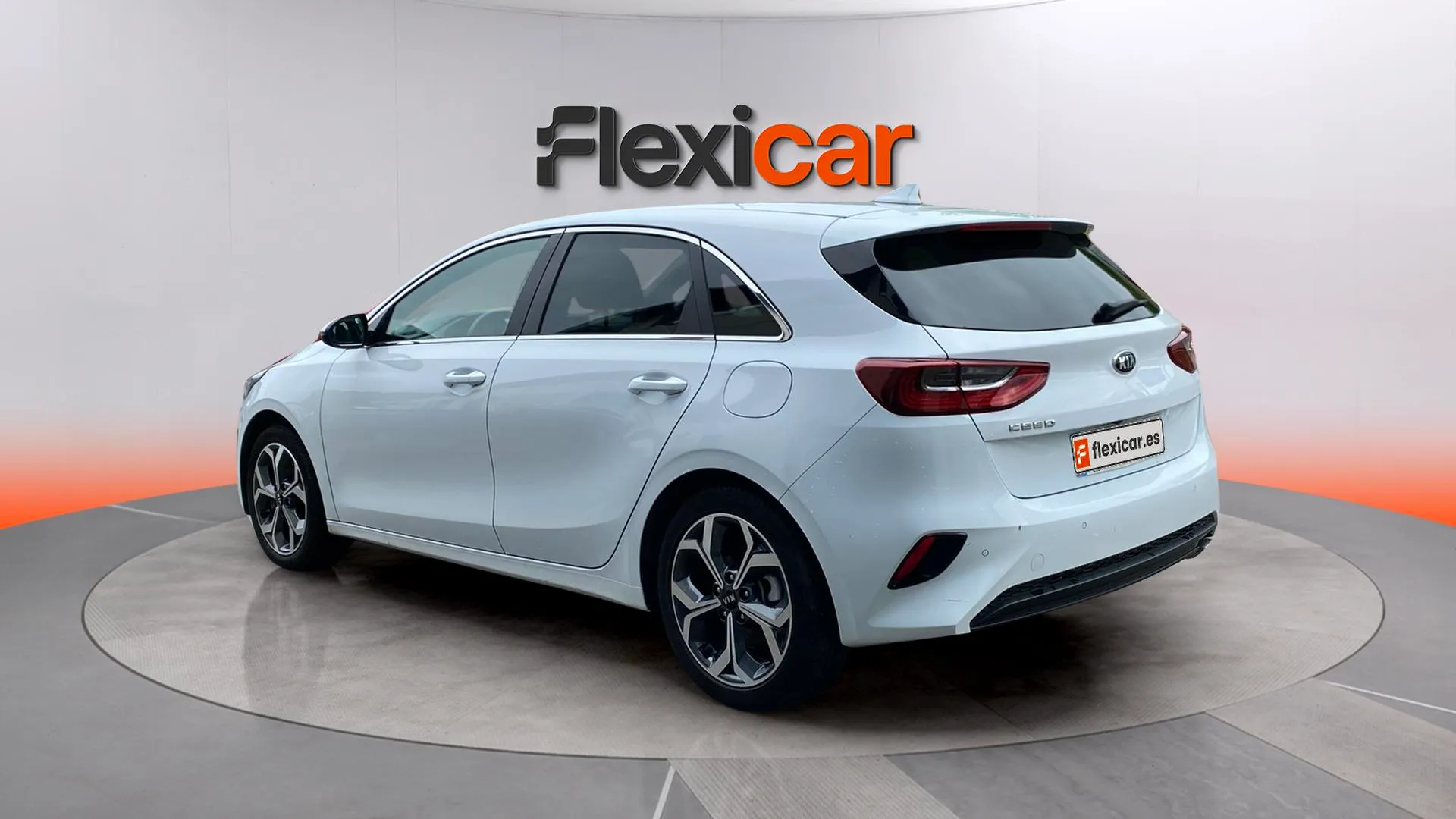Kia Ceed 1.0 T-GDi Tech - foto 8