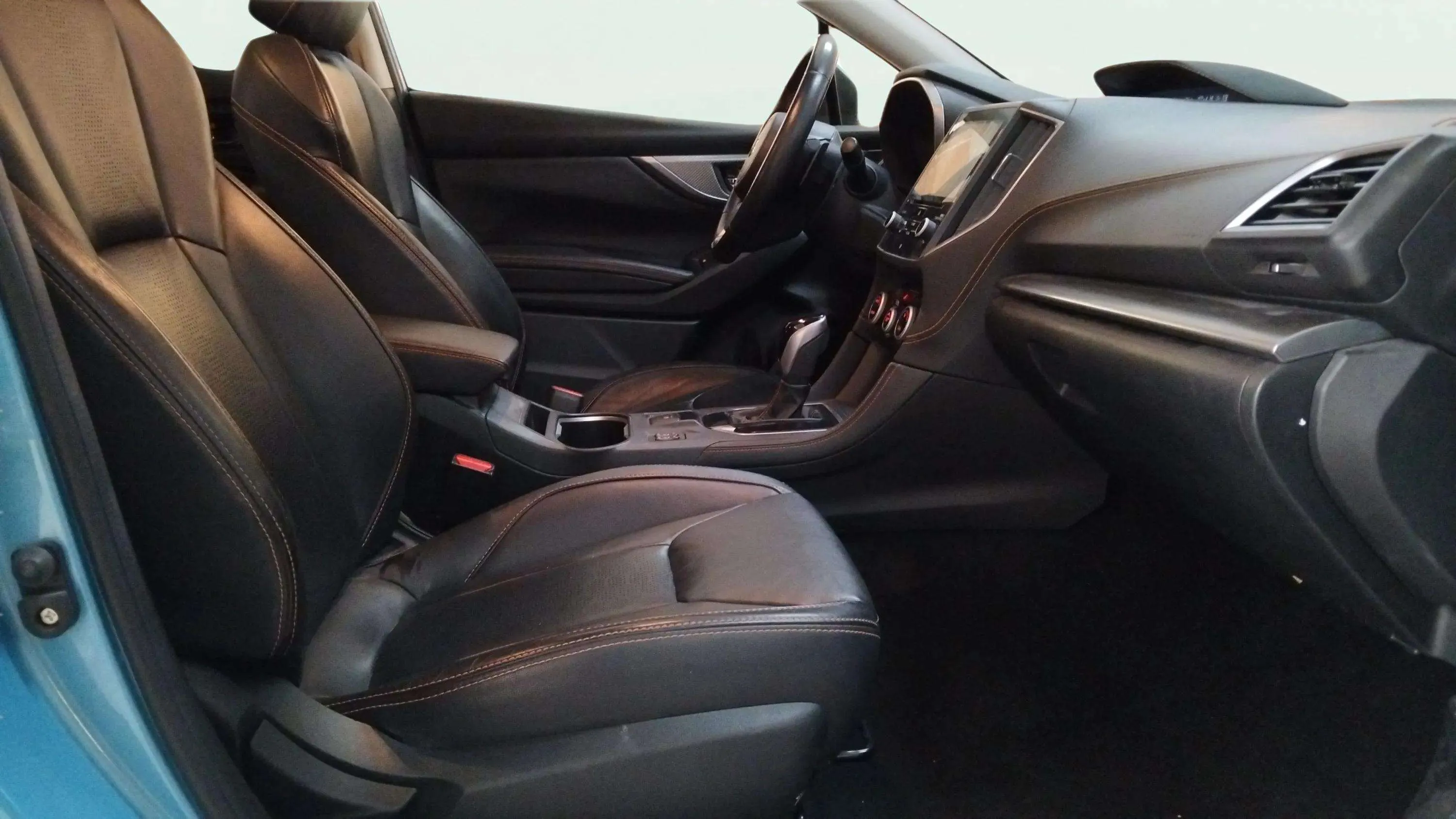 Subaru XV 2.0i Hybrid CVT Executive Plus - foto 8