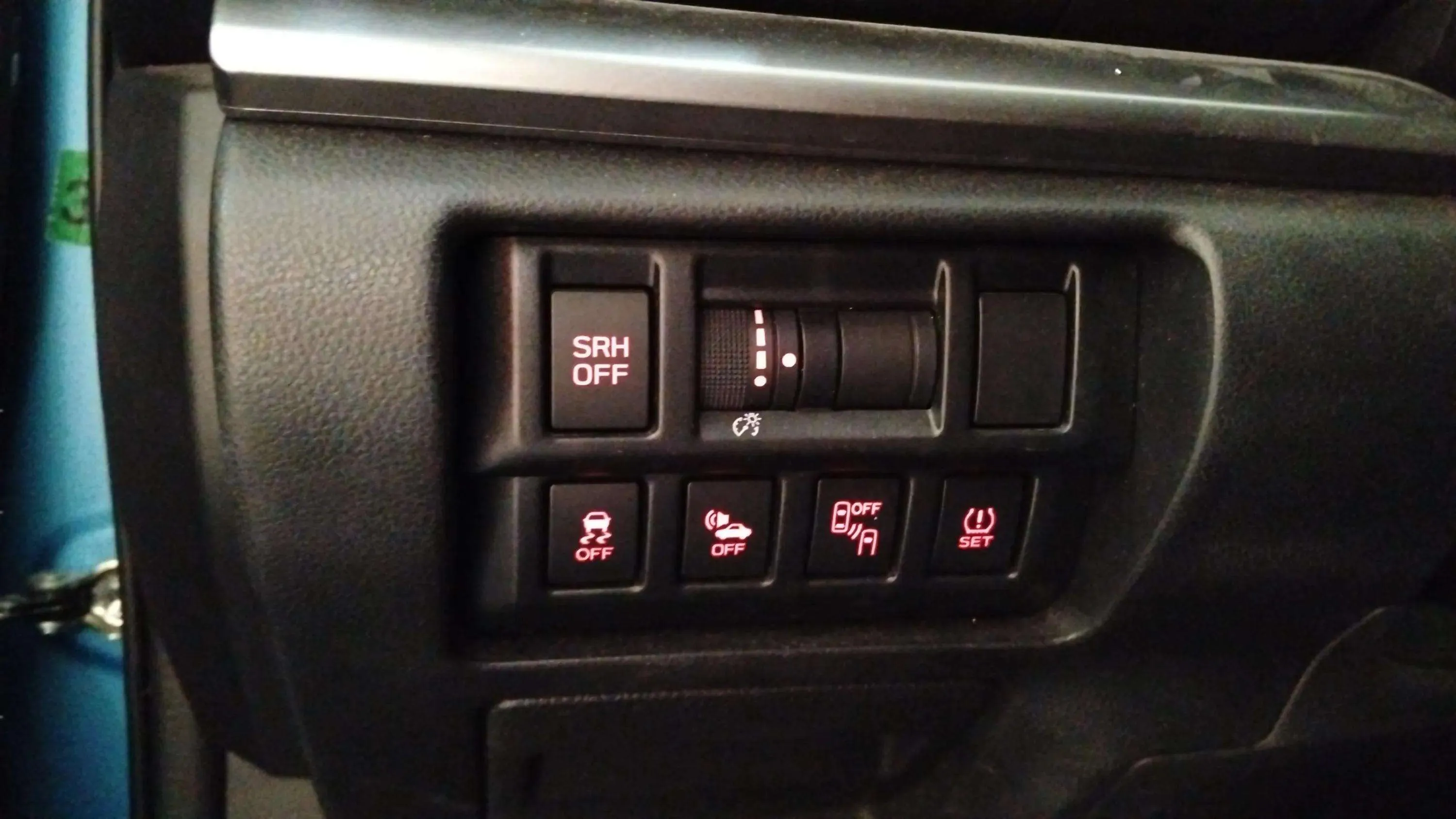 Subaru XV 2.0i Hybrid CVT Executive Plus - foto 15
