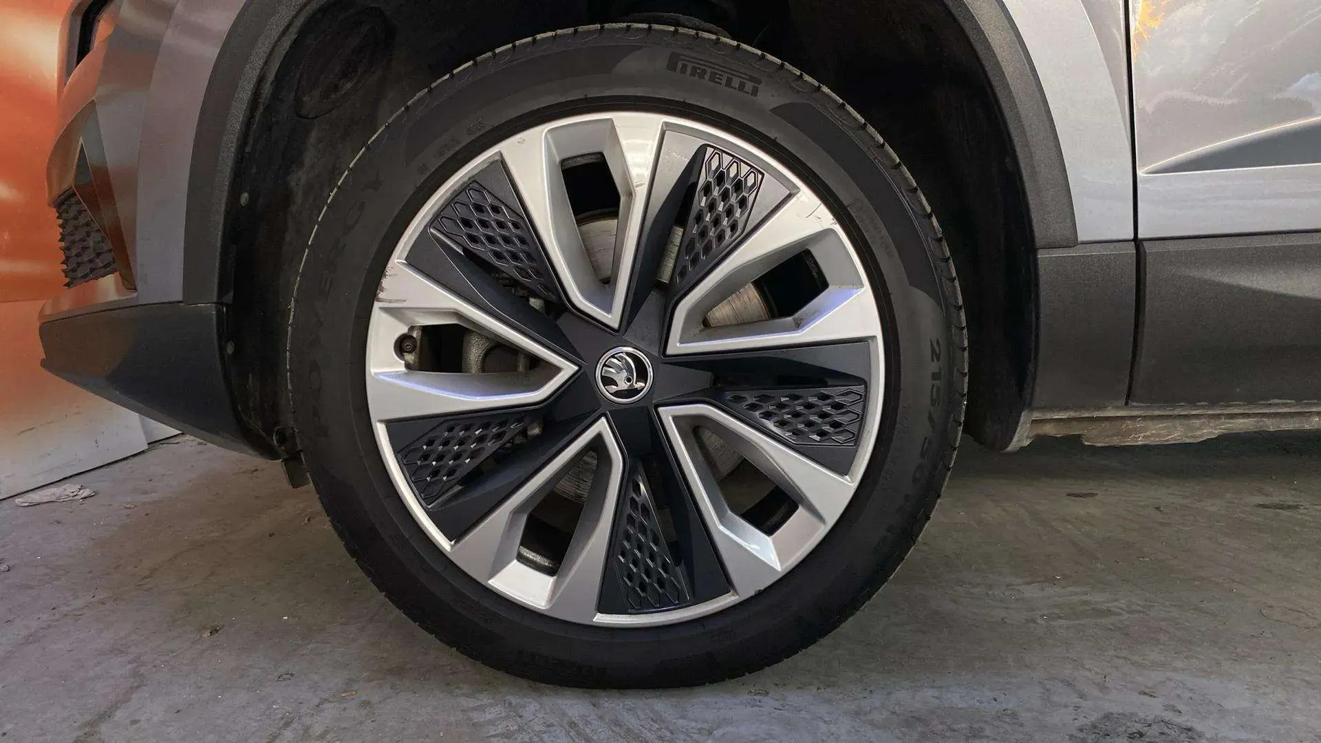 Škoda Karoq 1.5 TSI DSG ACT Design - foto 23