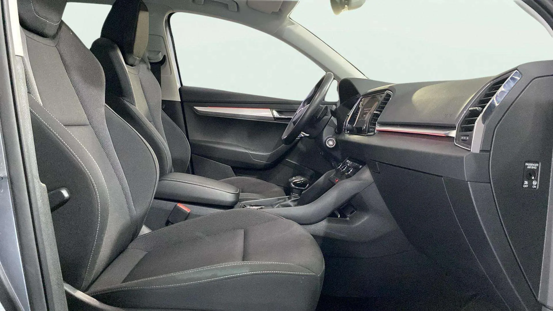 Škoda Karoq 1.5 TSI DSG ACT Design - foto 12