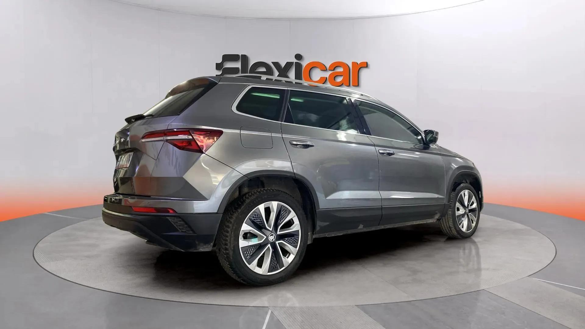 Škoda Karoq 1.5 TSI DSG ACT Design - foto 7
