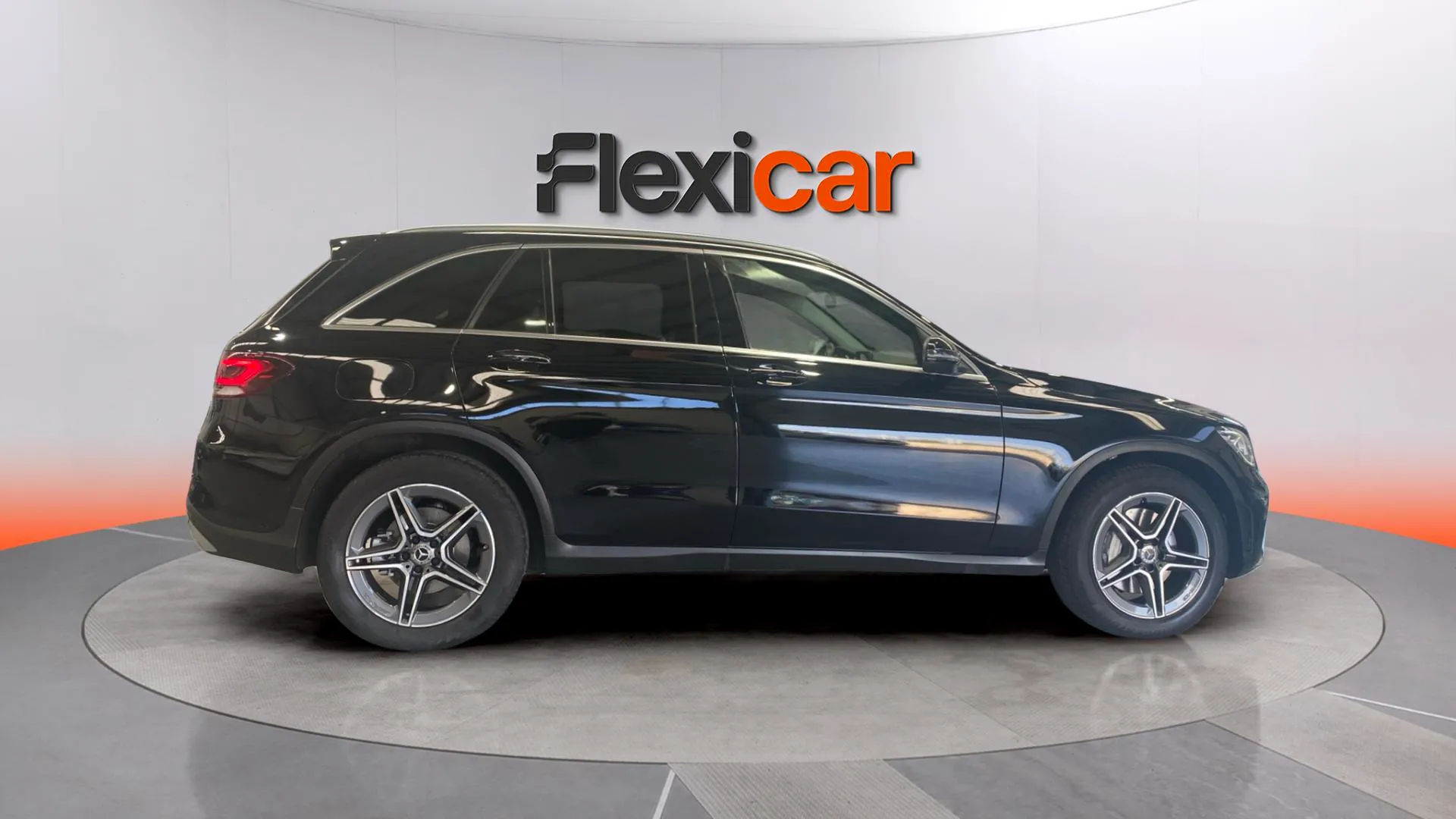 Mercedes-Benz GLC 200 4MATIC - foto 7