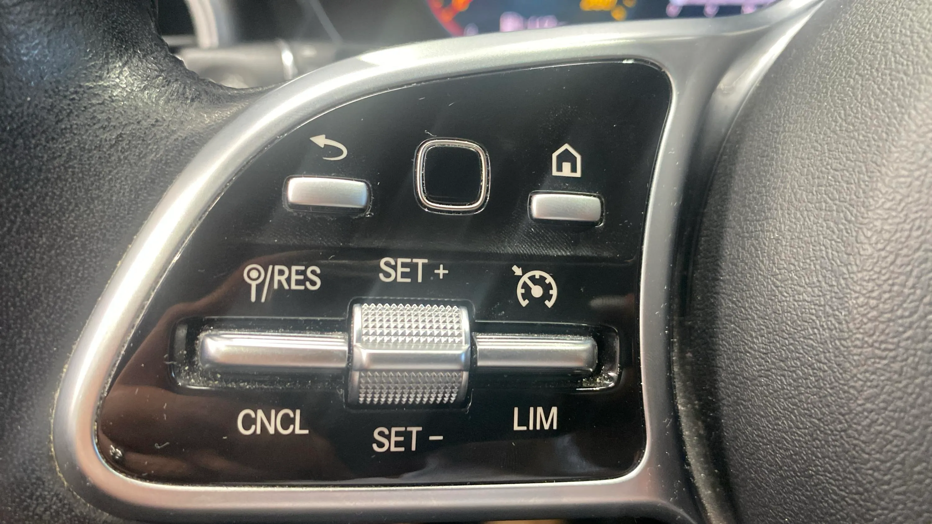 Mercedes-Benz GLC 200 4MATIC - foto 17