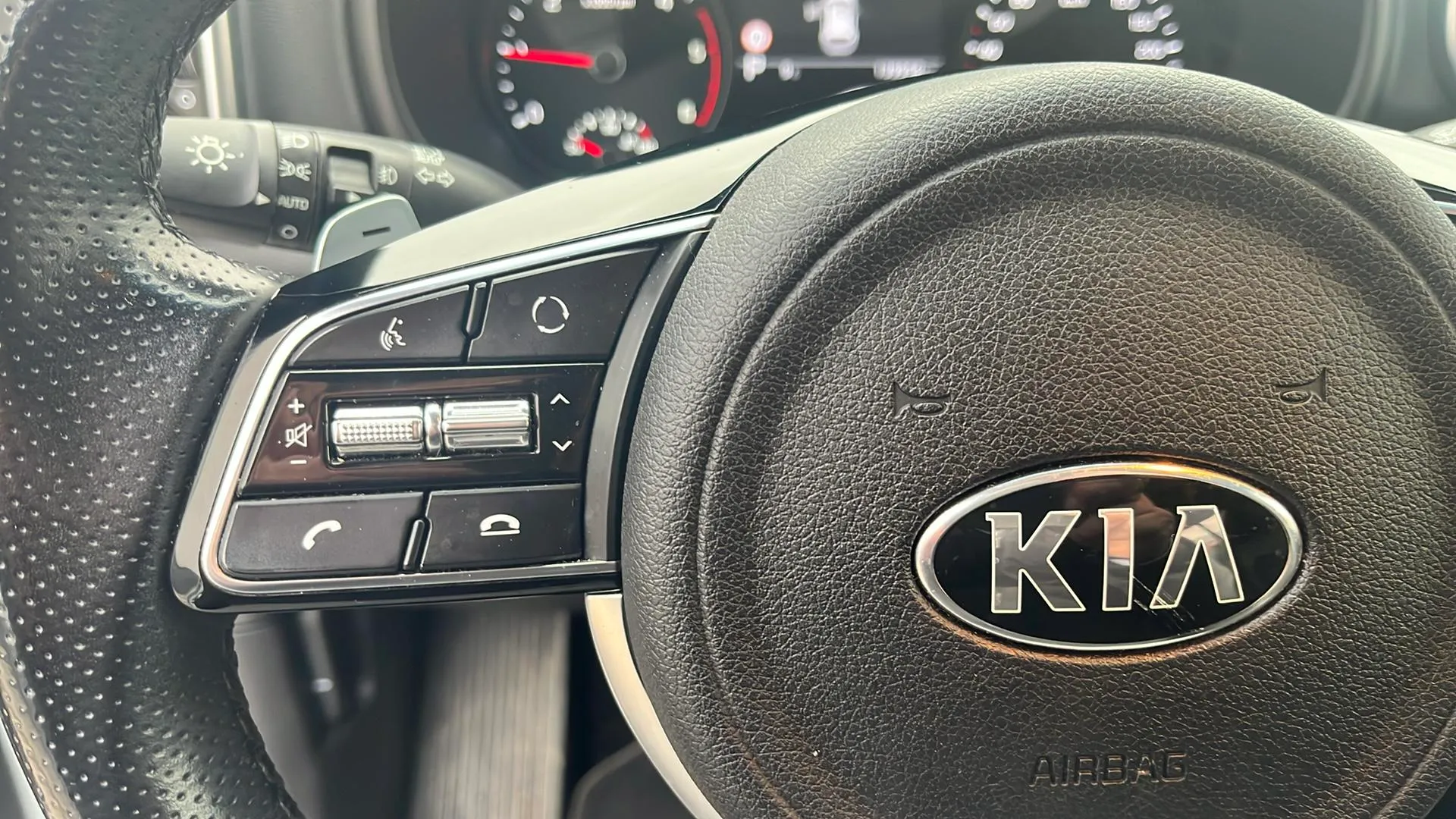 Kia Sportage 1.6 MHEV GT Line Xtreme DCT 4x2 - foto 24