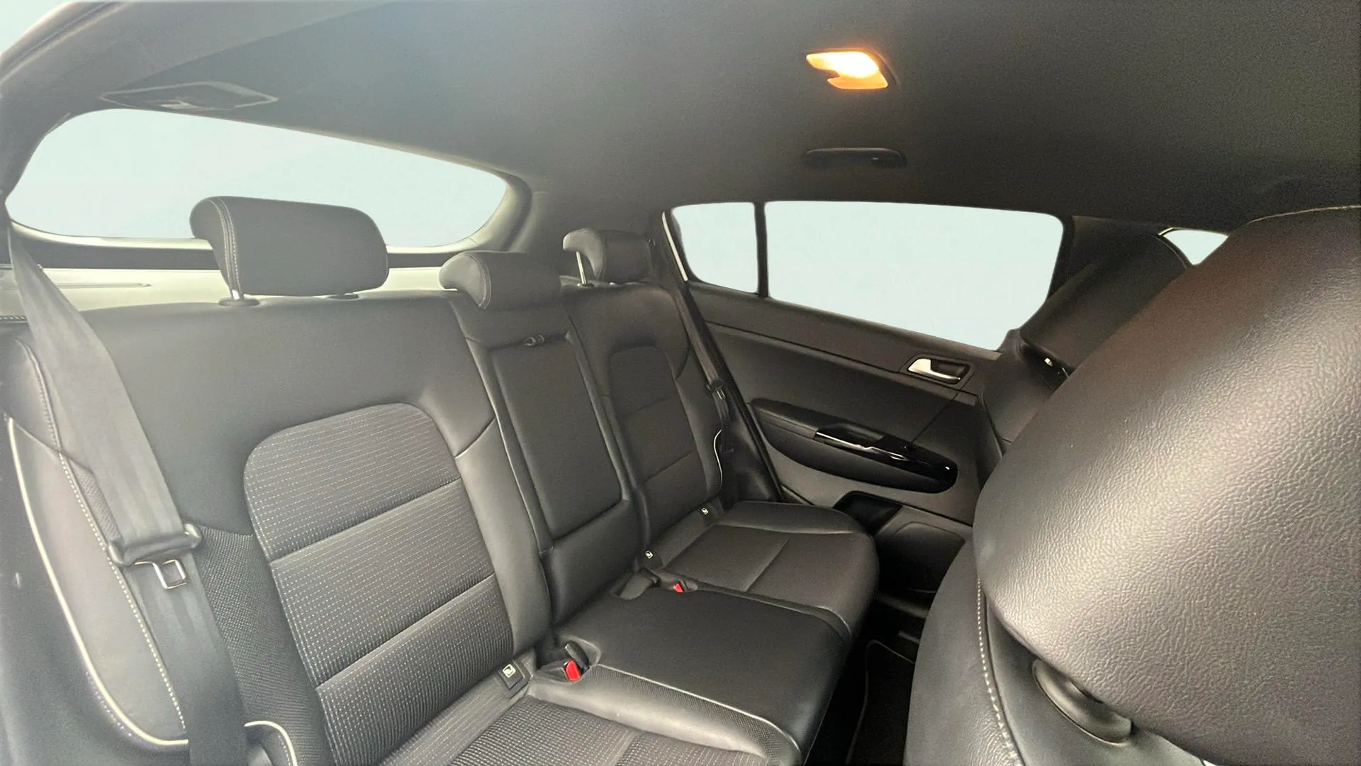 Kia Sportage 1.6 MHEV GT Line Xtreme DCT 4x2 - foto 16