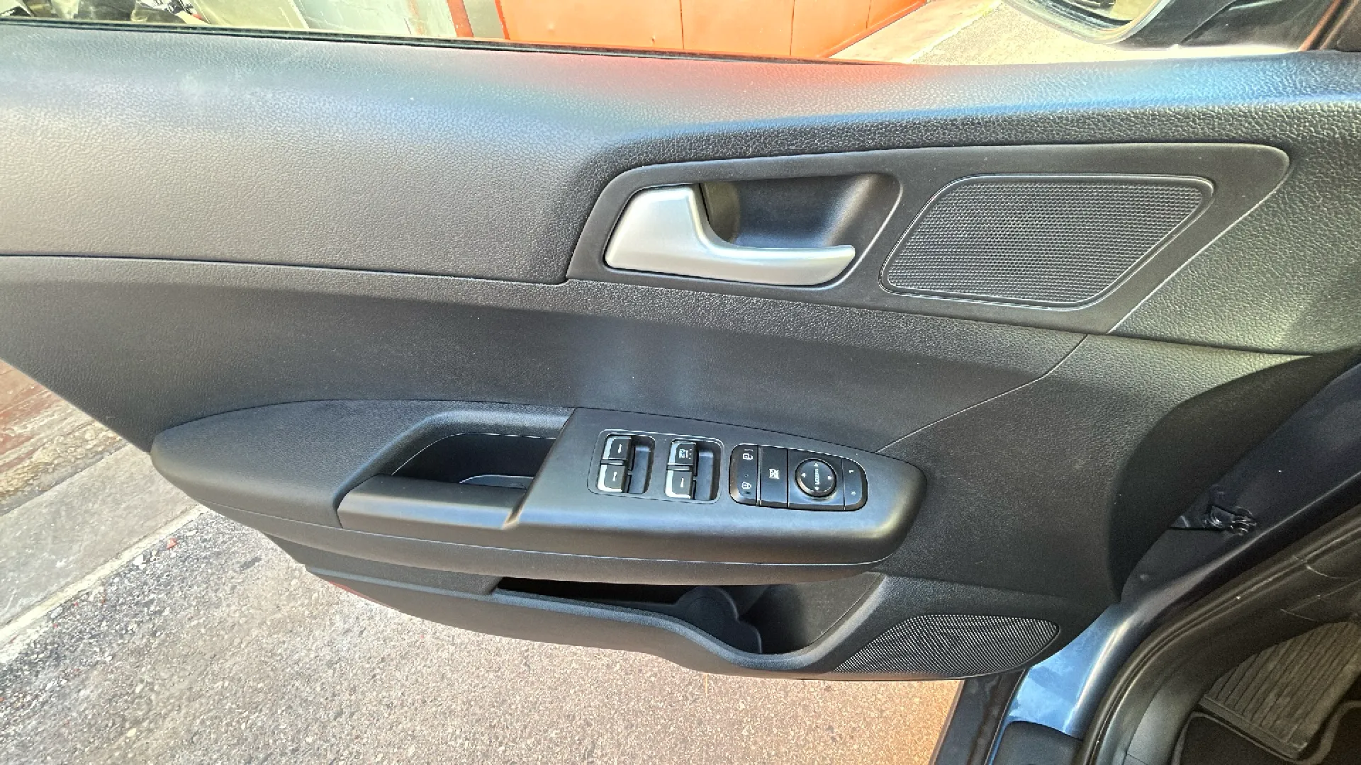 Kia Sportage 1.6 MHEV Drive Plus 4x2 - foto 13