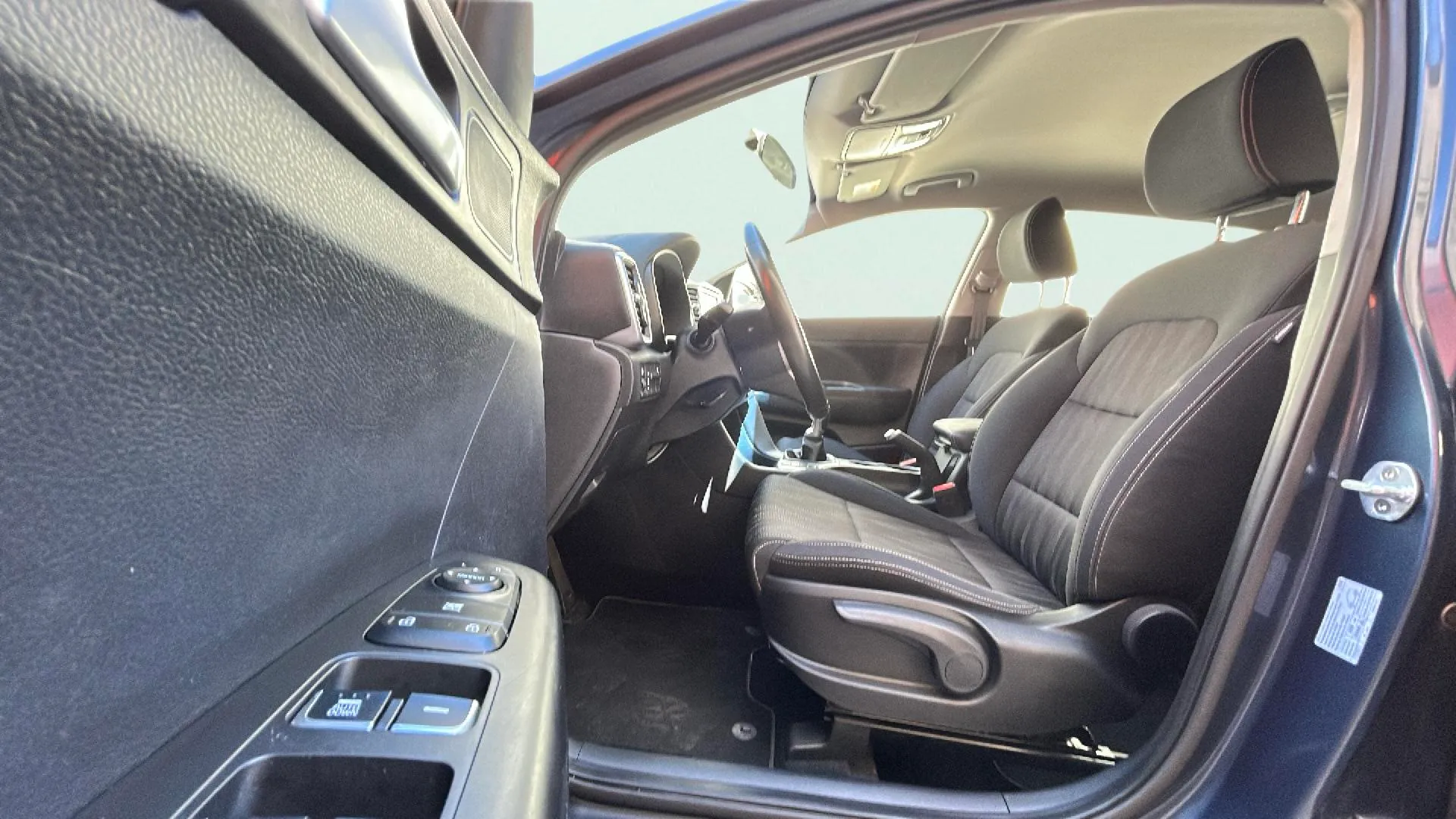 Kia Sportage 1.6 MHEV Drive Plus 4x2 - foto 14