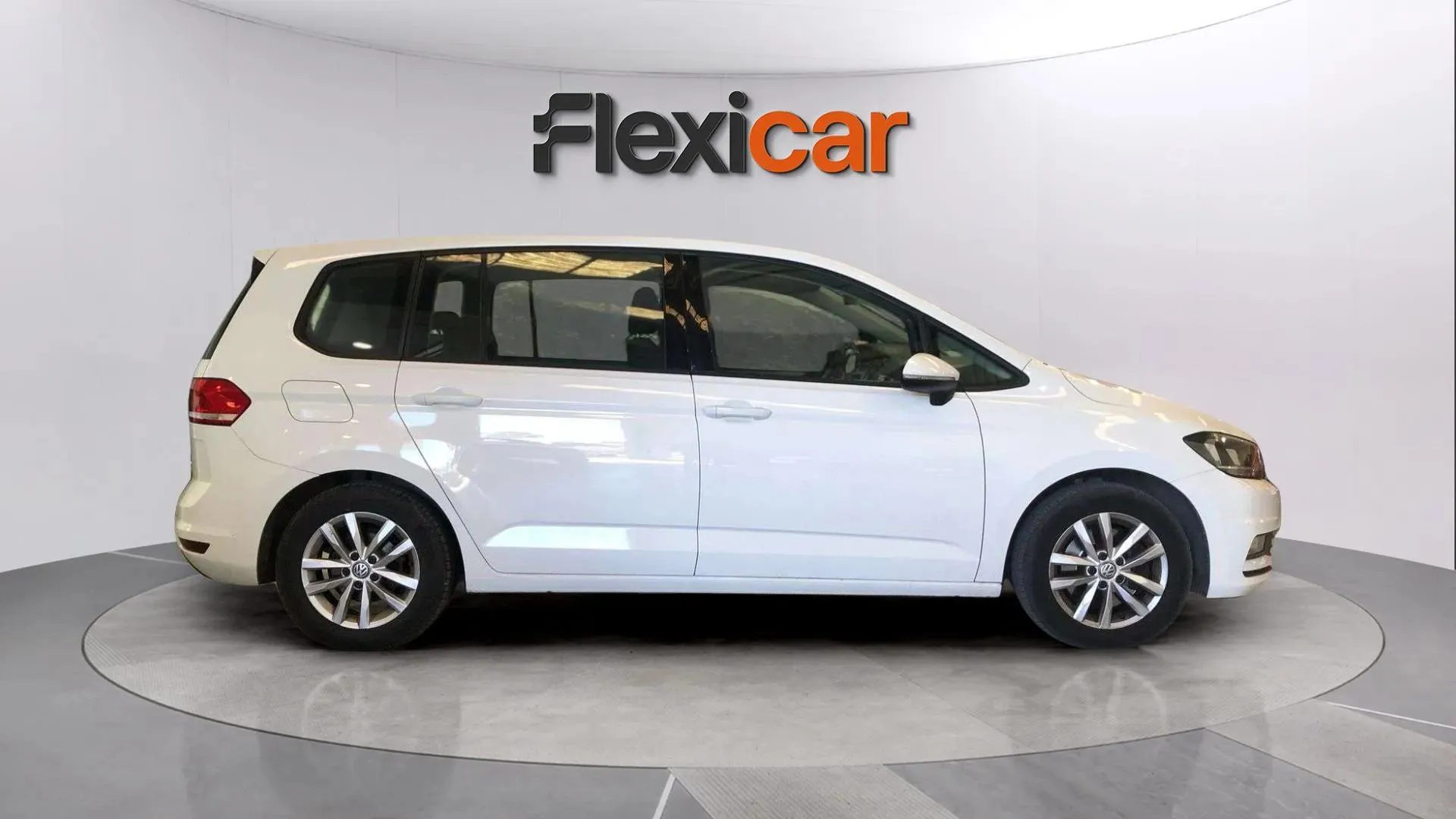 Volkswagen Touran Advance 1.6 TDI SCR BMT DSG - foto 4