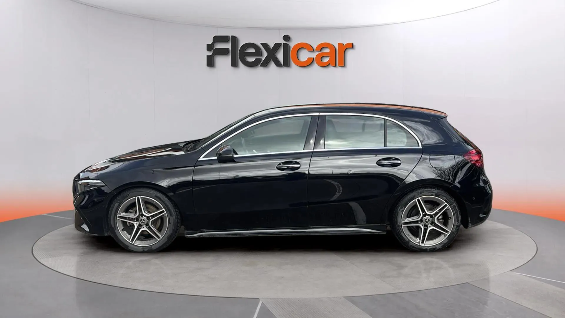 Mercedes-Benz Clase A A 200 d - foto 4