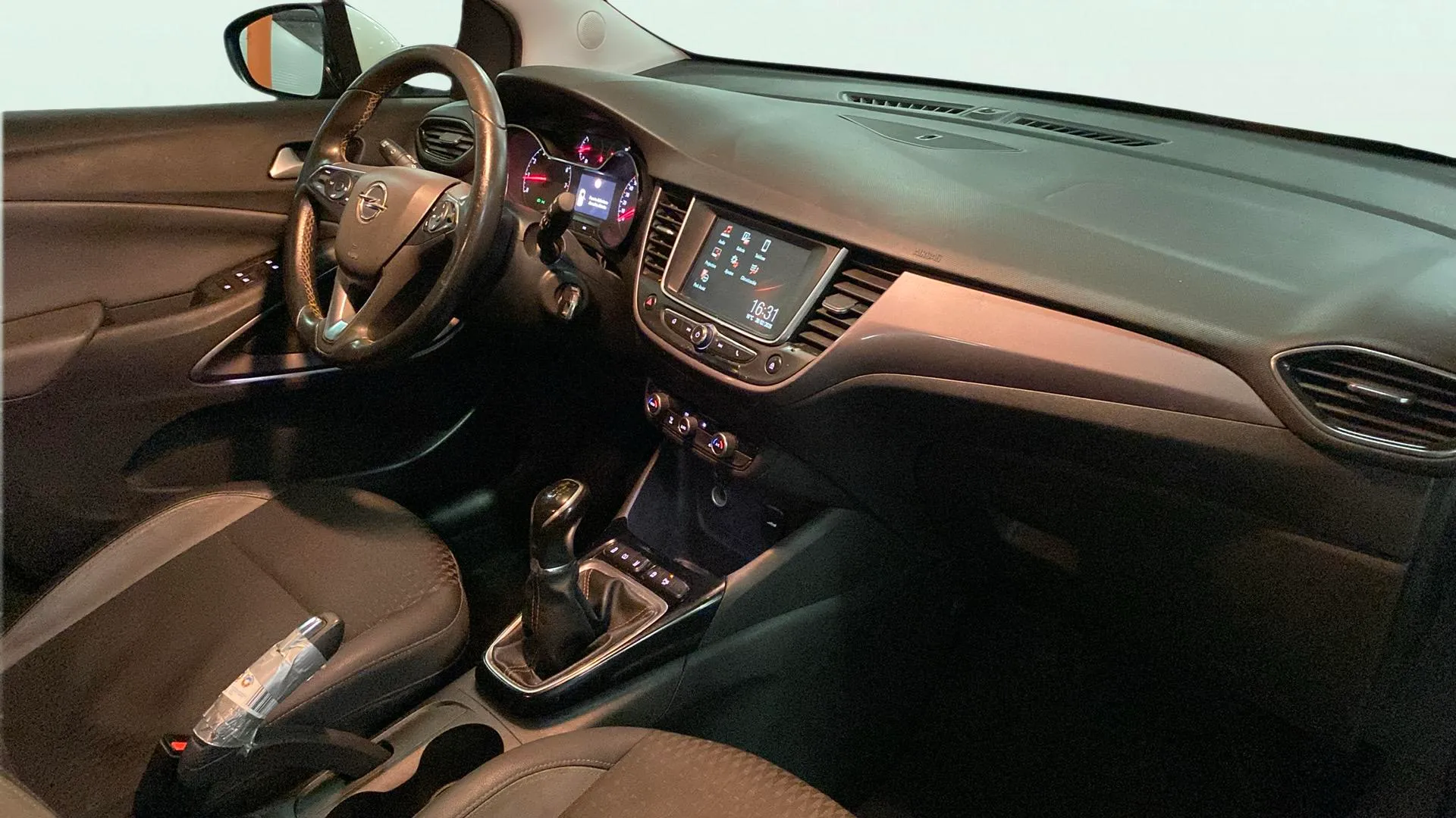 Opel Crossland 1.2 Design Line - foto 11
