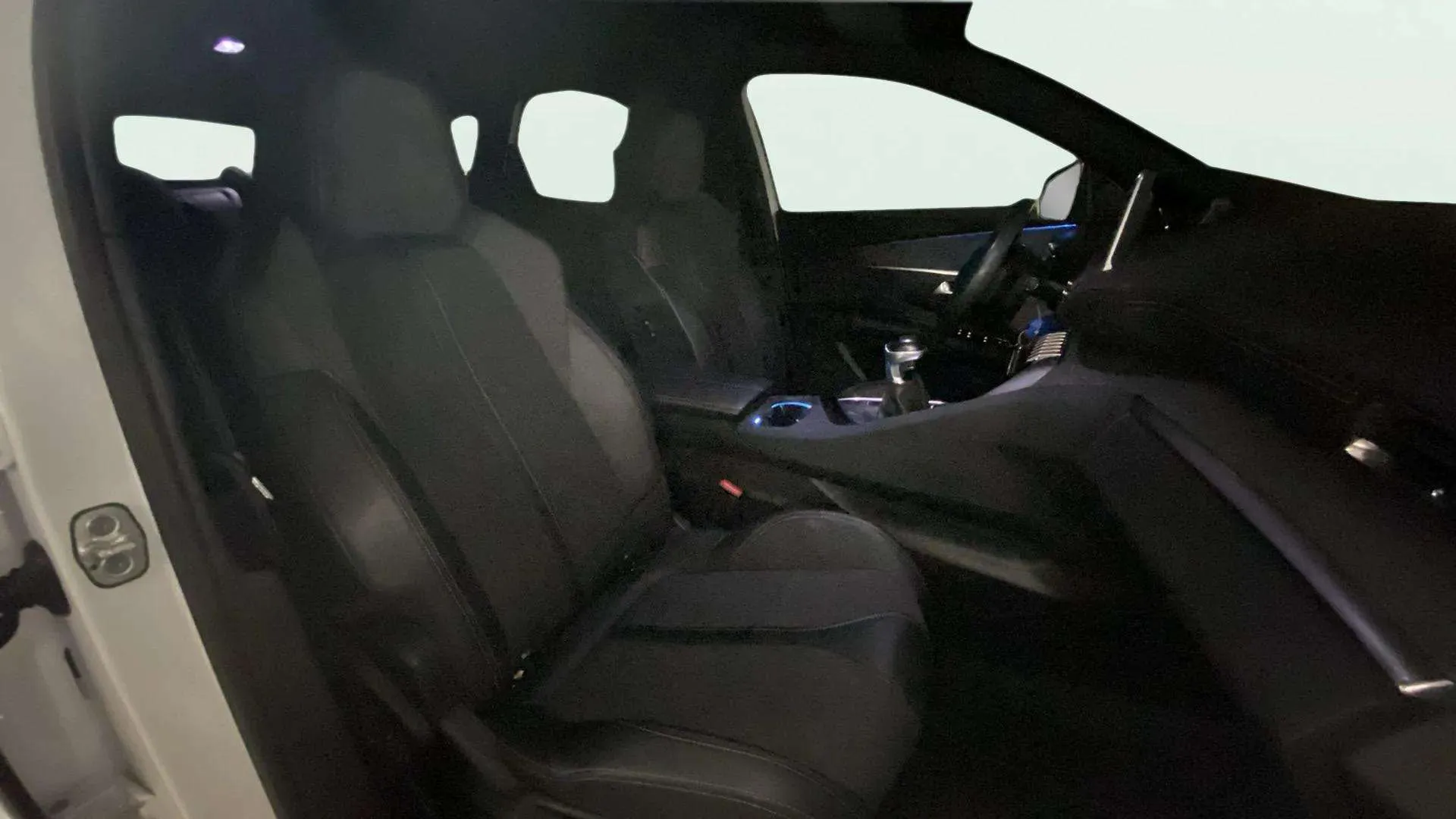 Peugeot 3008 1.5L BlueHDi GT Line - foto 18