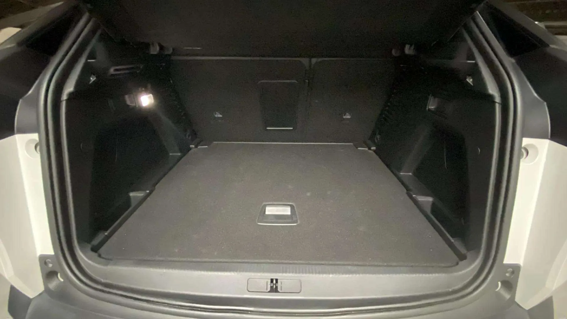 Peugeot 3008 1.5L BlueHDi GT Line - foto 22