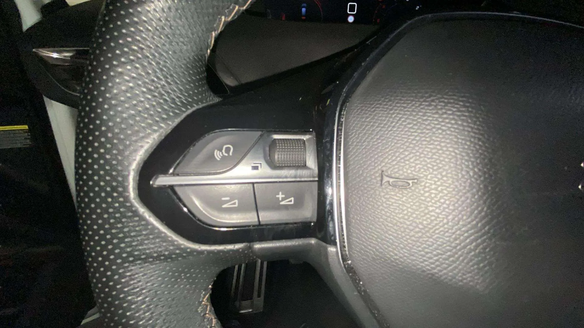 Peugeot 3008 1.5L BlueHDi GT Line - foto 19