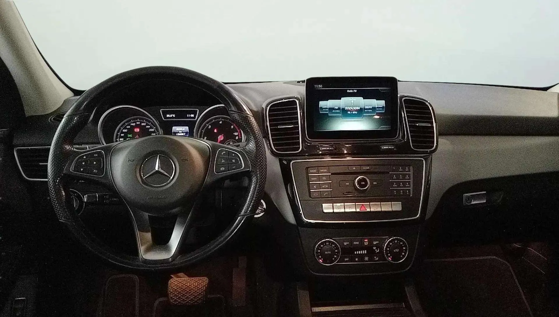 Mercedes-Benz GLE 350 d 4MATIC - foto 9