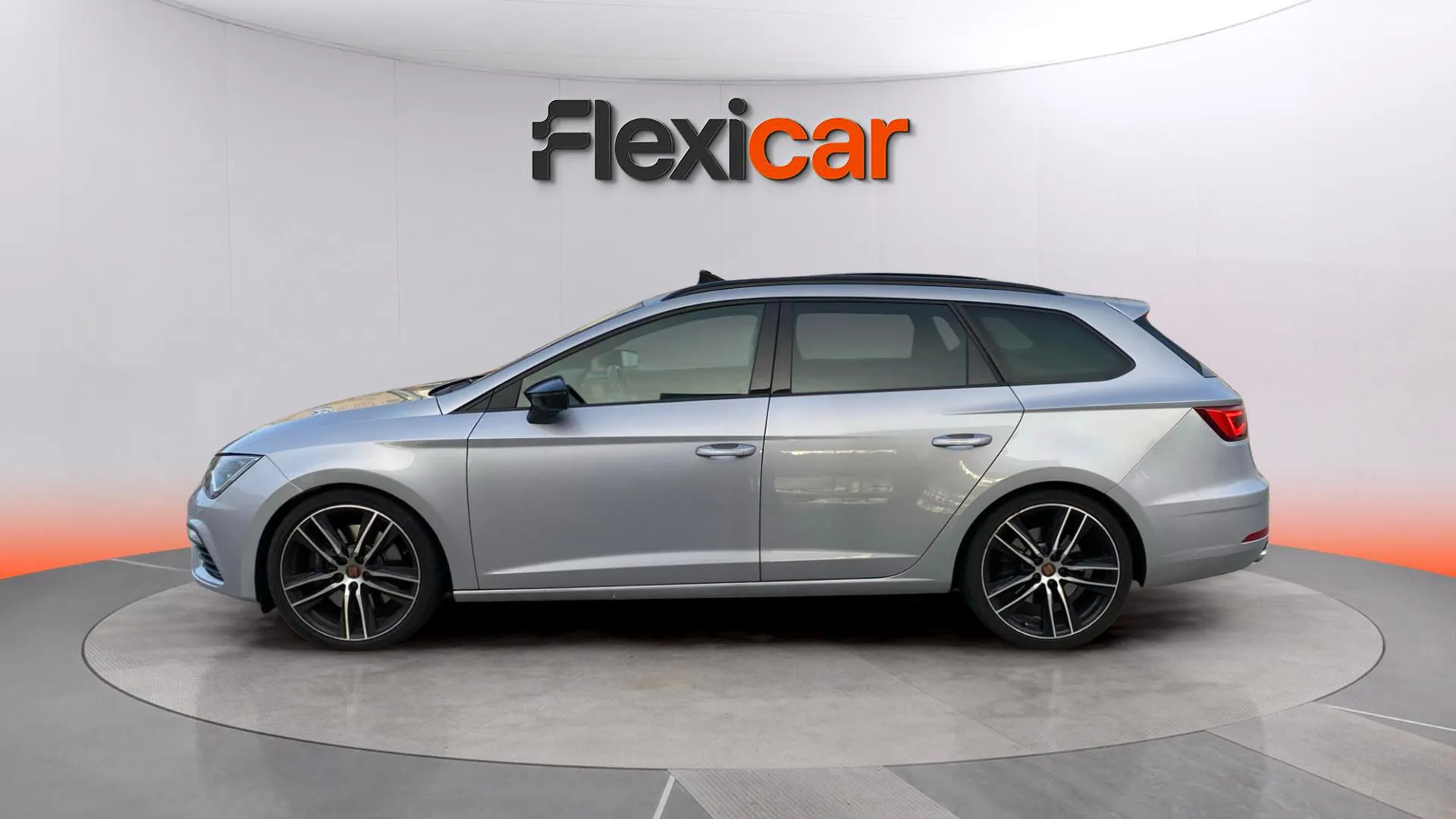 SEAT León ST 2.0 TSI 4Drive DSG Cupra - foto 4