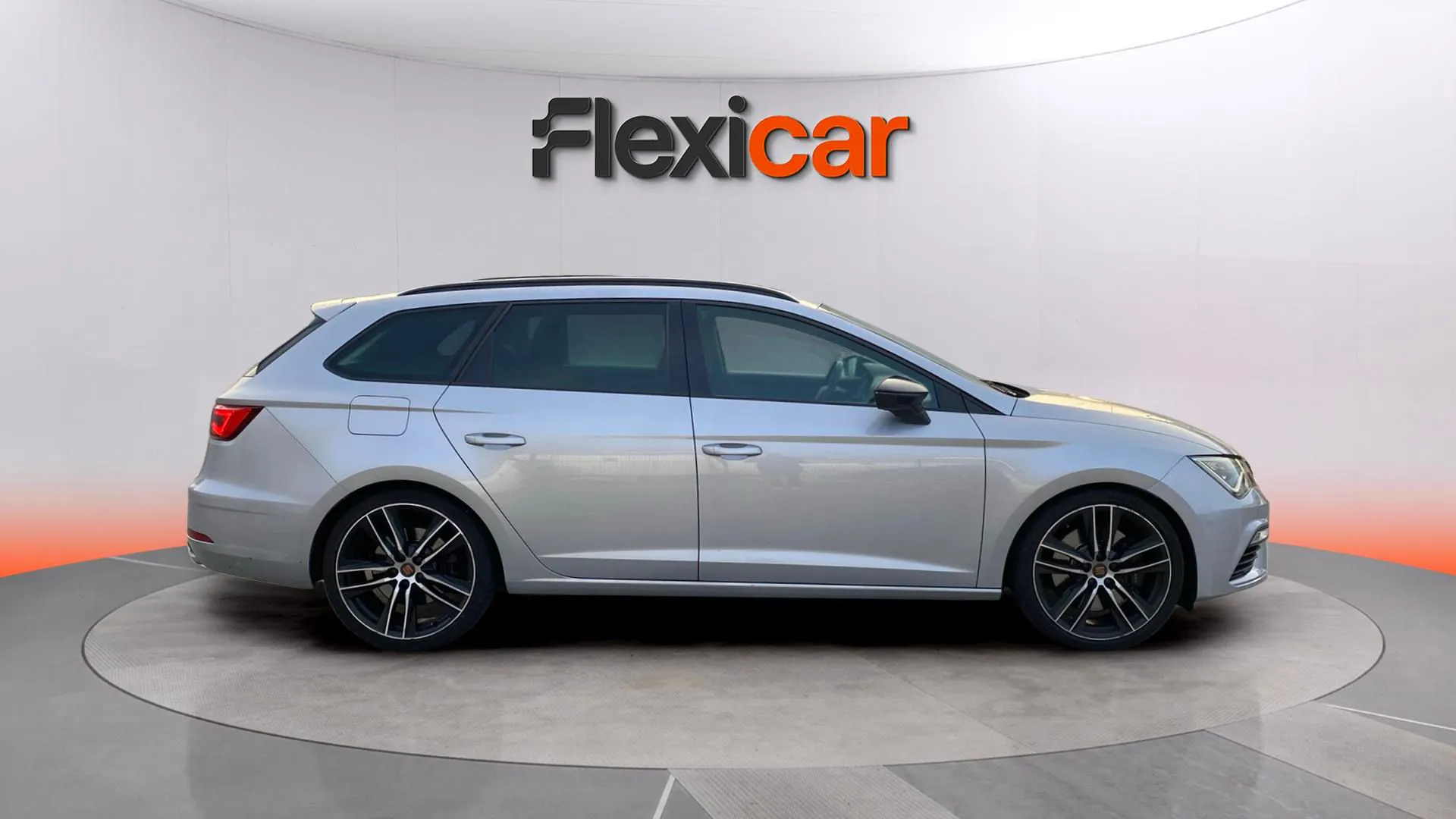 SEAT León ST 2.0 TSI 4Drive DSG Cupra - foto 5