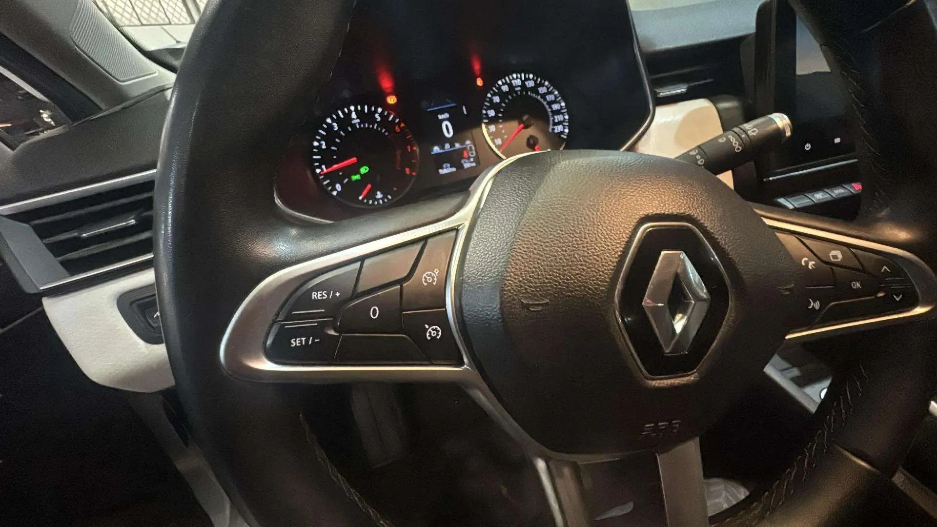 Renault Clio Serie limitada Limited TCe - foto 17