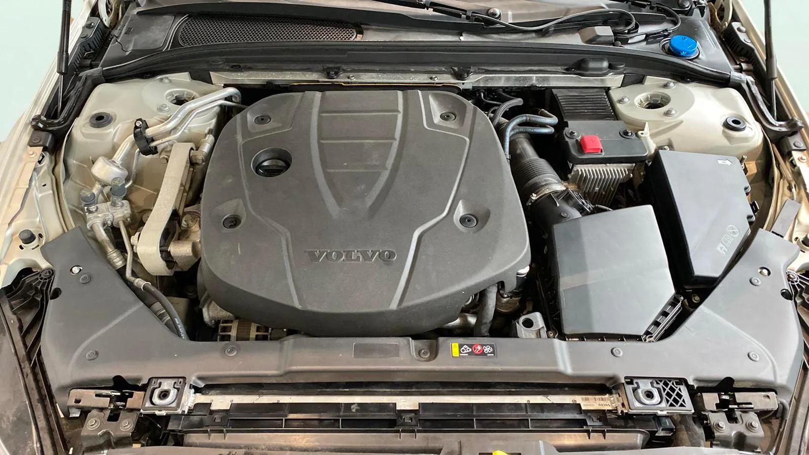 Volvo V60 2.0 D3 - foto 16