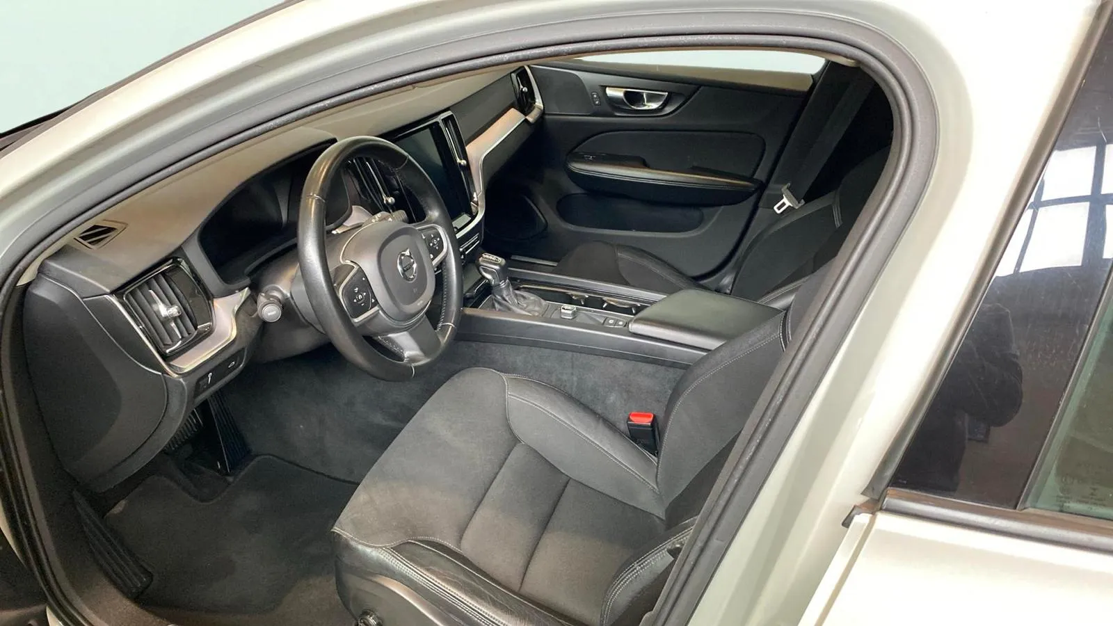 Volvo V60 2.0 D3 - foto 10